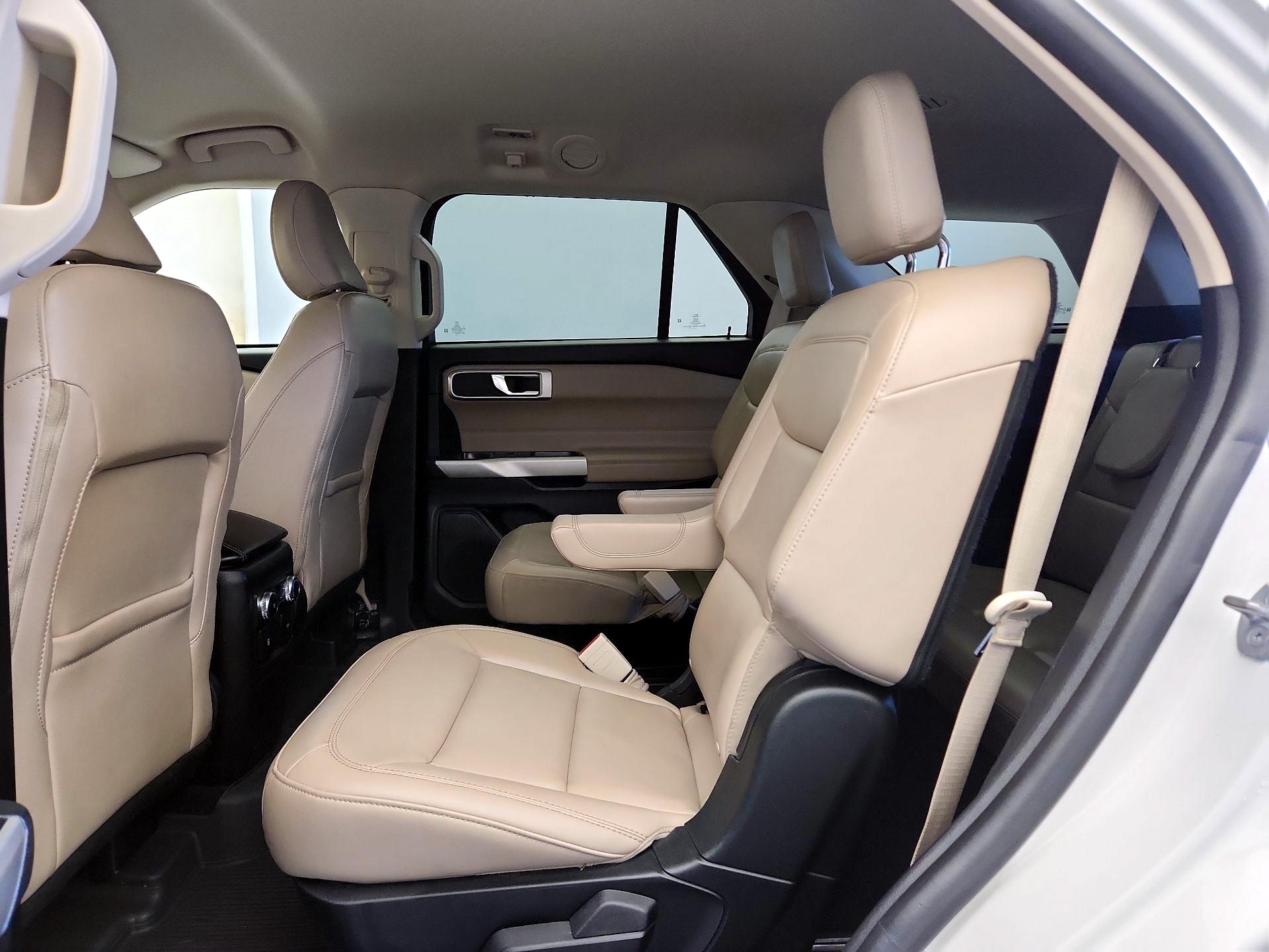 Thumbnail: 2022 Ford Explorer - 19