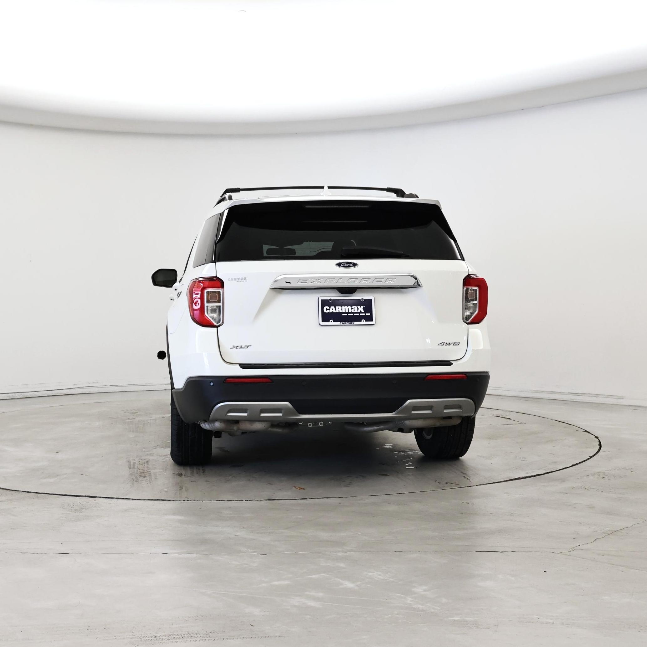 Thumbnail: 2022 Ford Explorer - 6