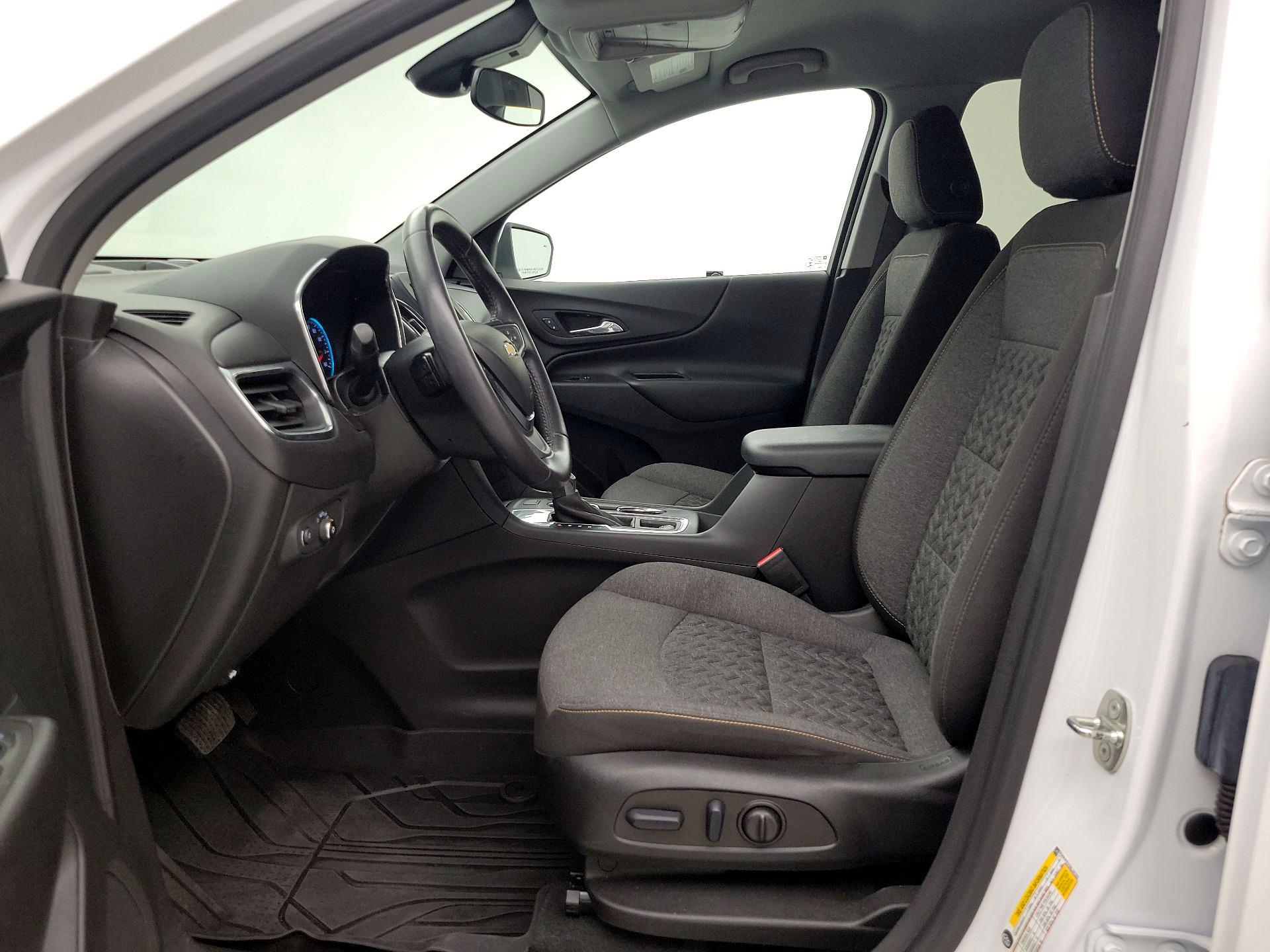 Thumbnail: 2022 Chevrolet Equinox - 11