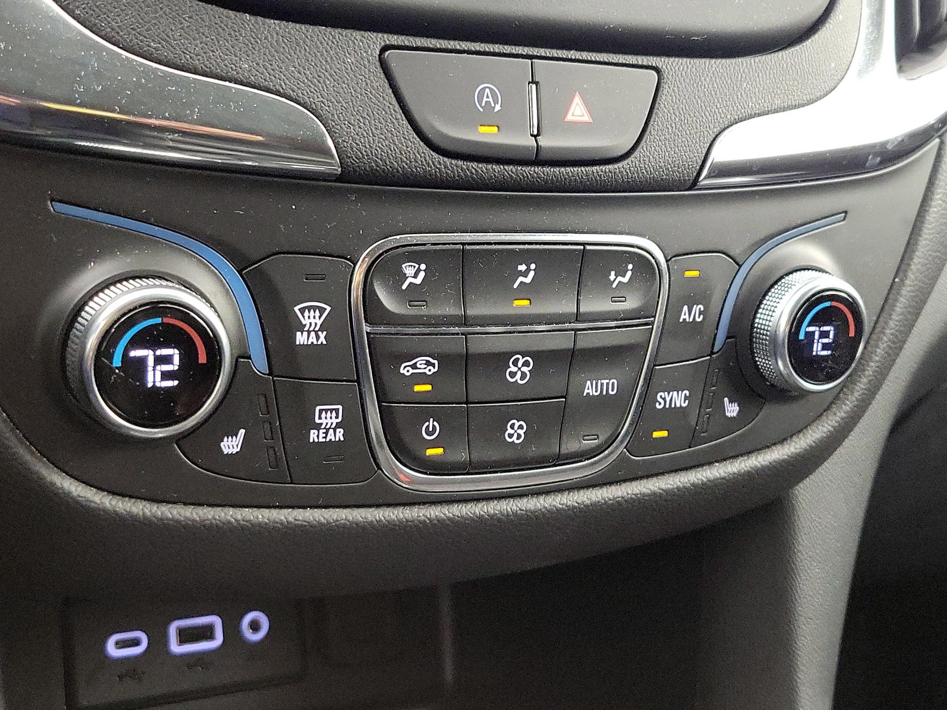 Thumbnail: 2022 Chevrolet Equinox - 16