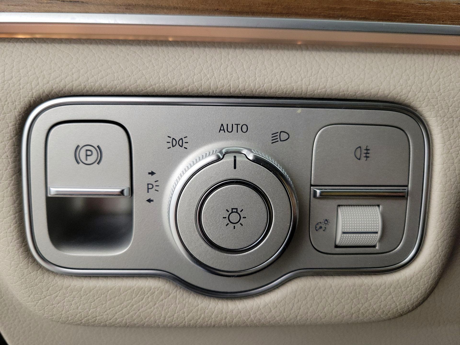 Thumbnail: 2023 Mercedes-Benz GLE - 13