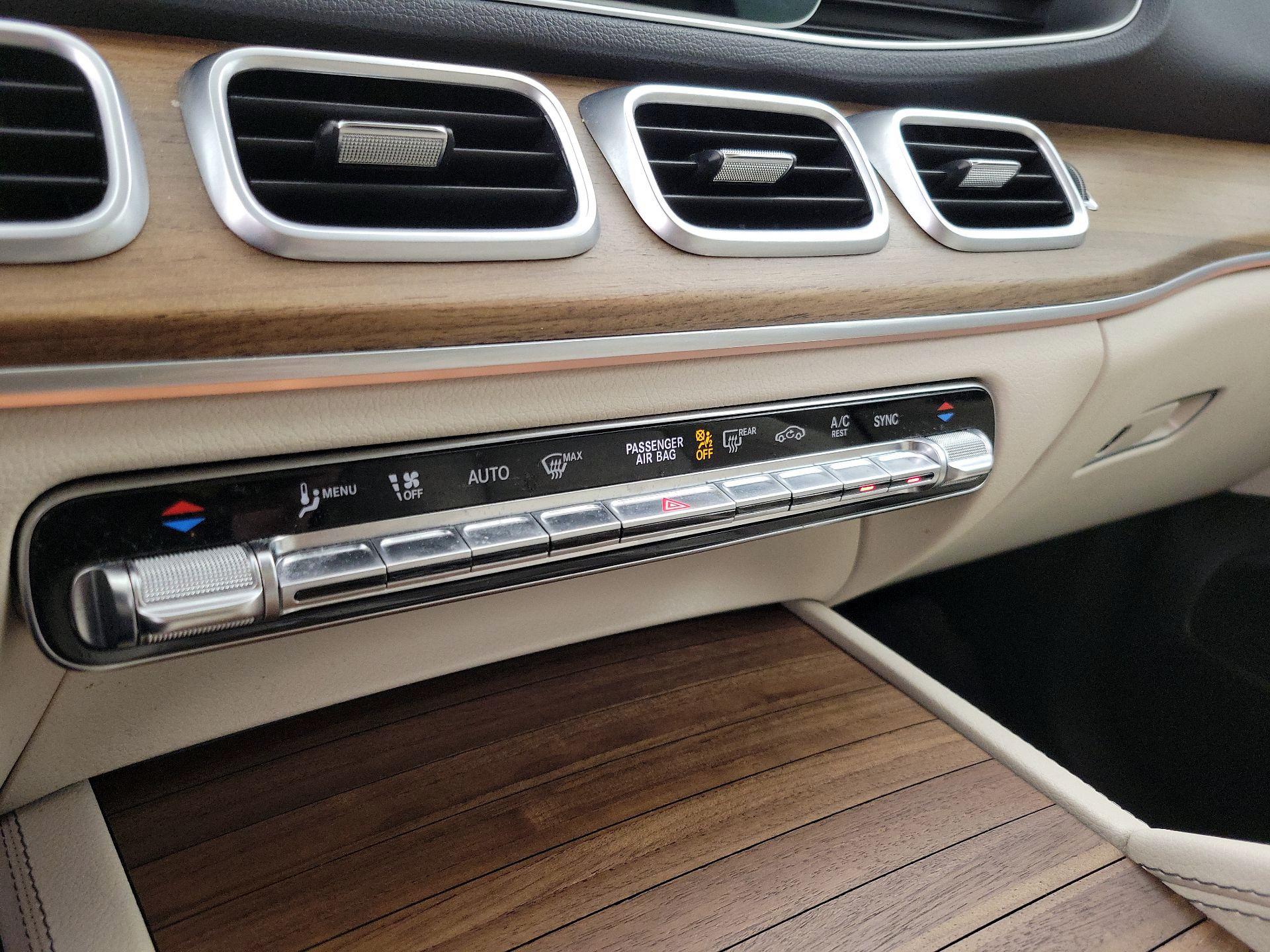 Thumbnail: 2023 Mercedes-Benz GLE - 17