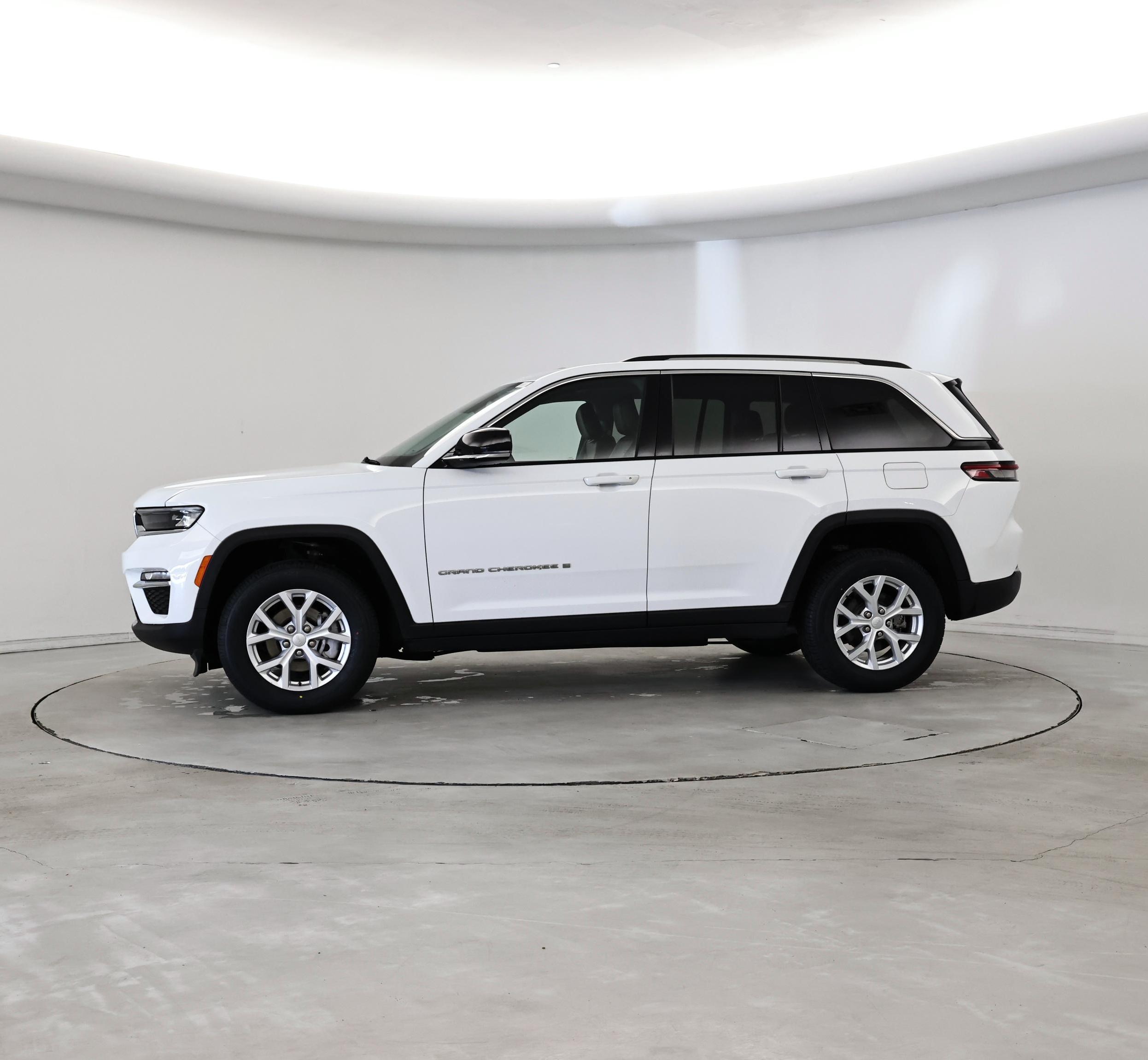 Thumbnail: 2023 Jeep Grand Cherokee - 3