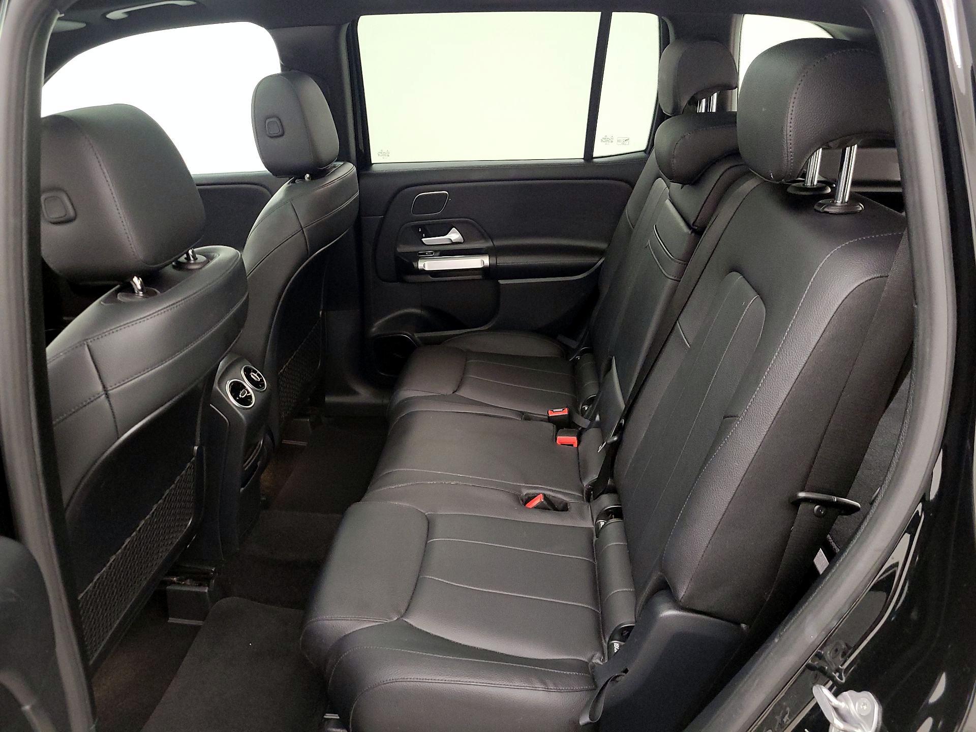 Thumbnail: 2021 Mercedes-Benz GLB - 20