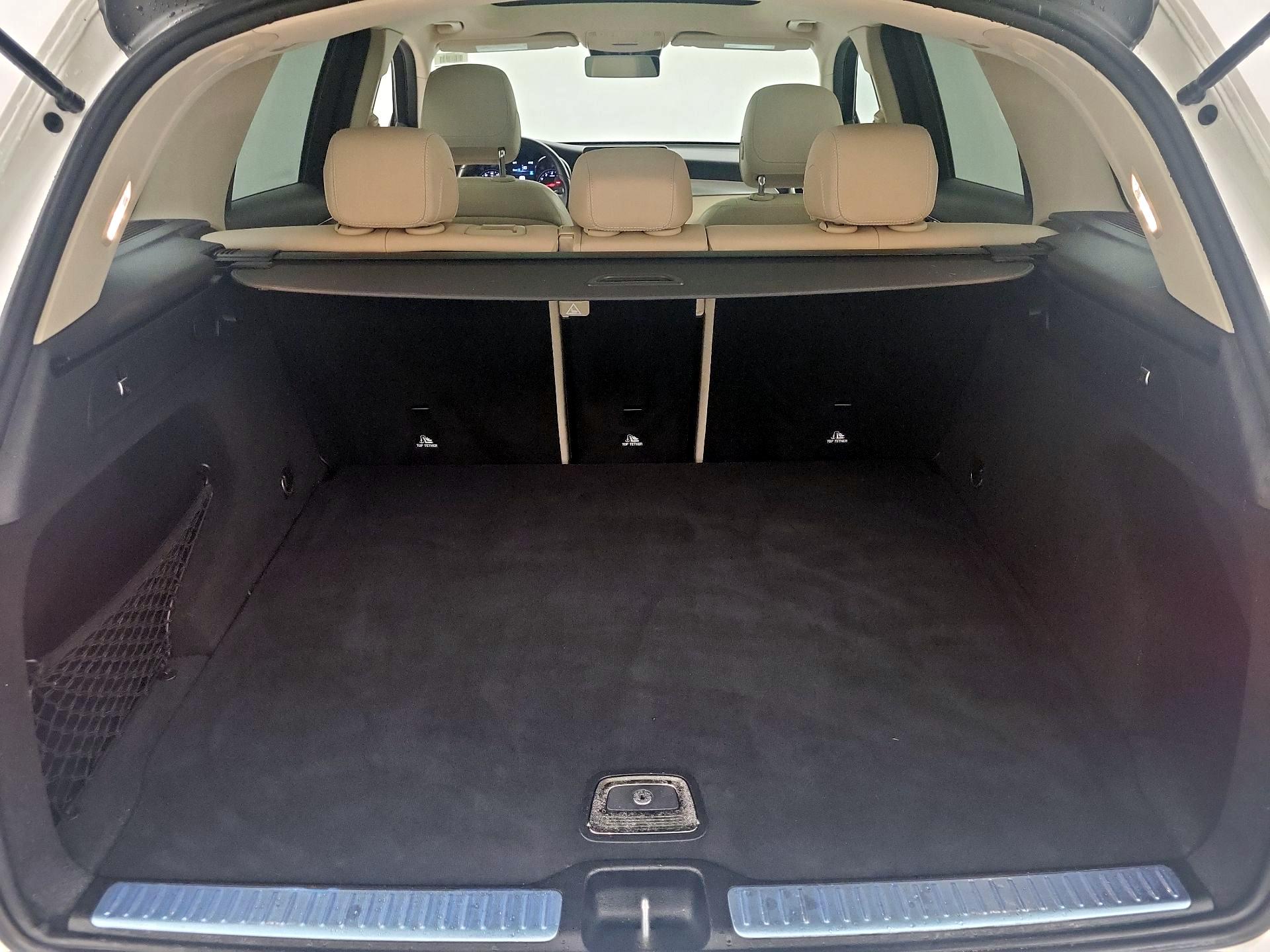 Thumbnail: 2022 Mercedes-Benz GLC - 20