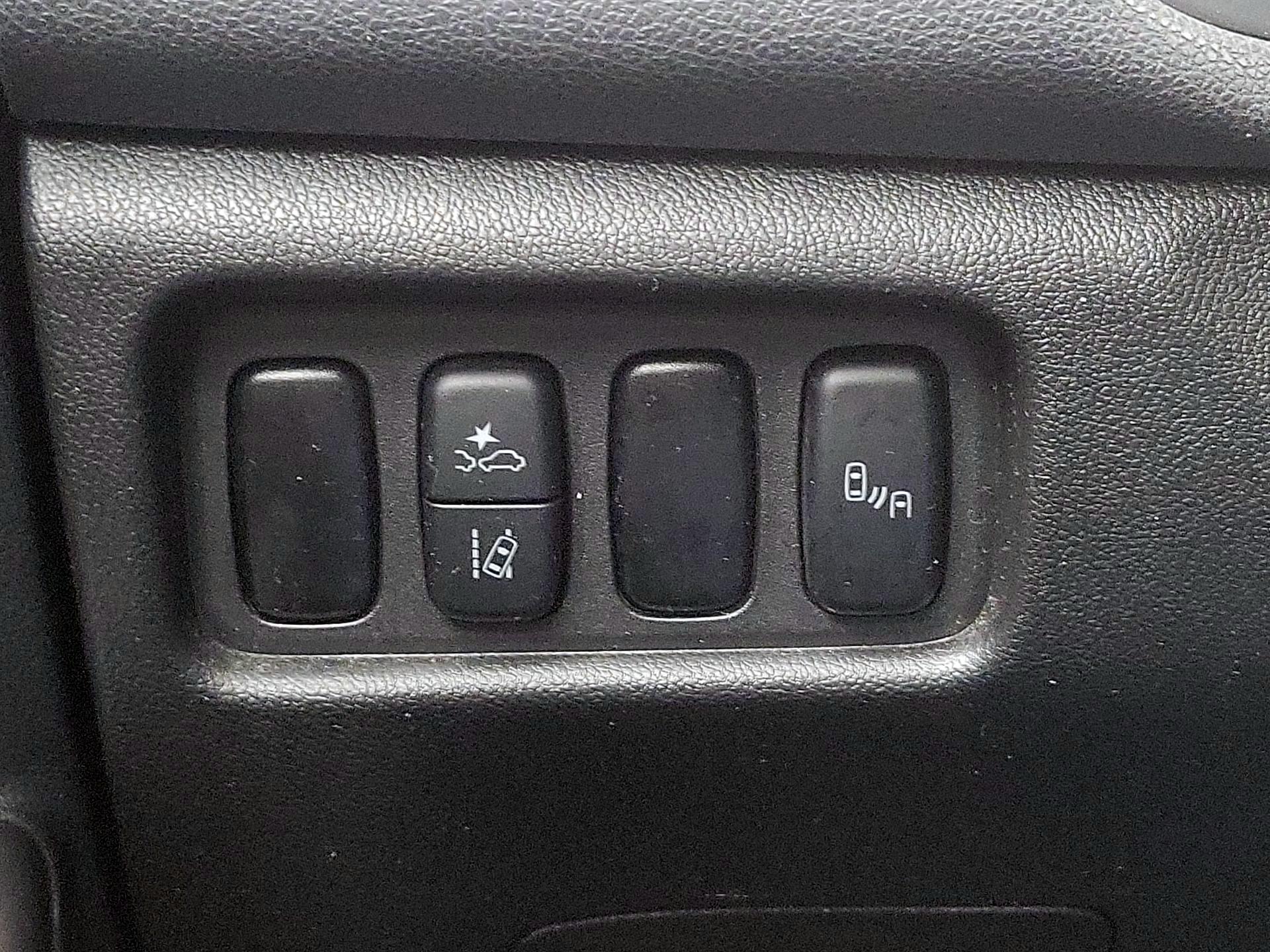 Thumbnail: 2022 Mitsubishi Outlander Sport - 13