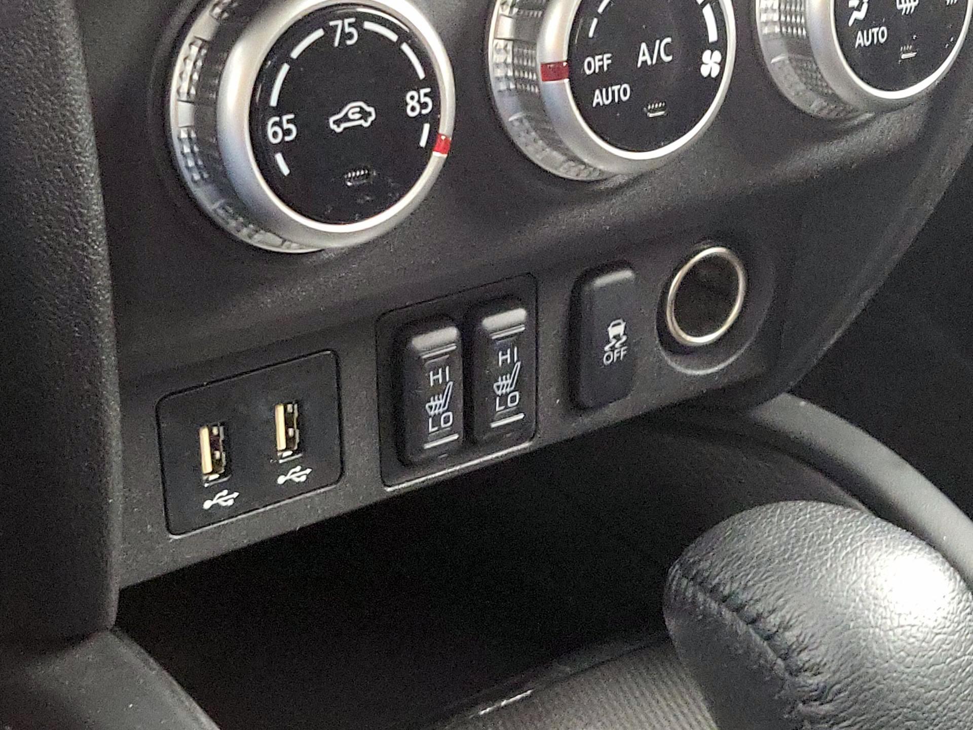 Thumbnail: 2022 Mitsubishi Outlander Sport - 18