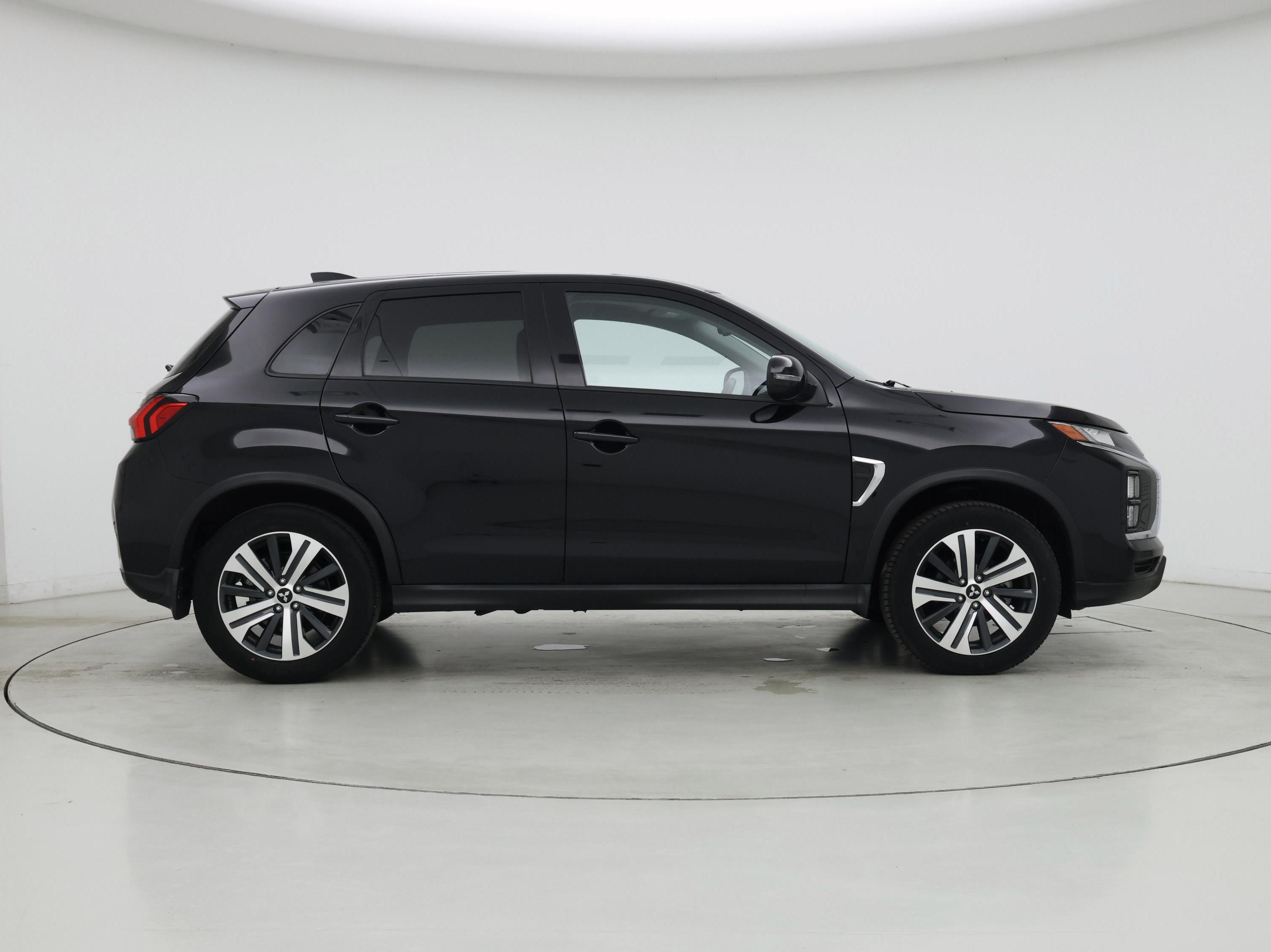 Thumbnail: 2022 Mitsubishi Outlander Sport - 7