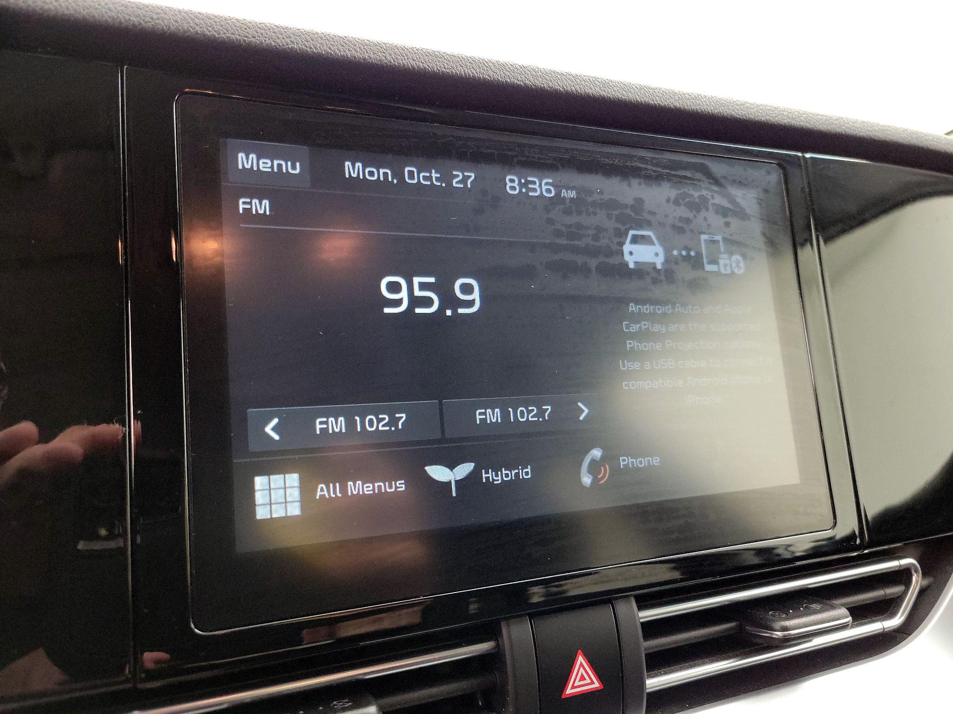 Thumbnail: 2020 Kia Niro - 15