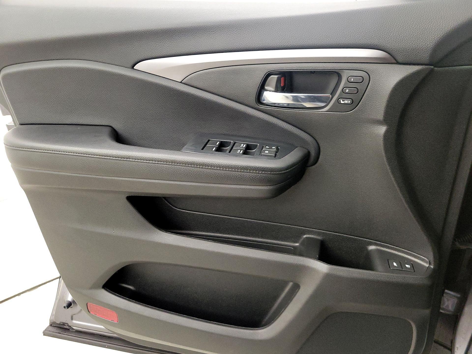 Thumbnail: 2022 Honda Pilot - 12