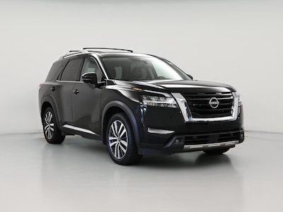 Black 2022 Nissan Pathfinder Platinum