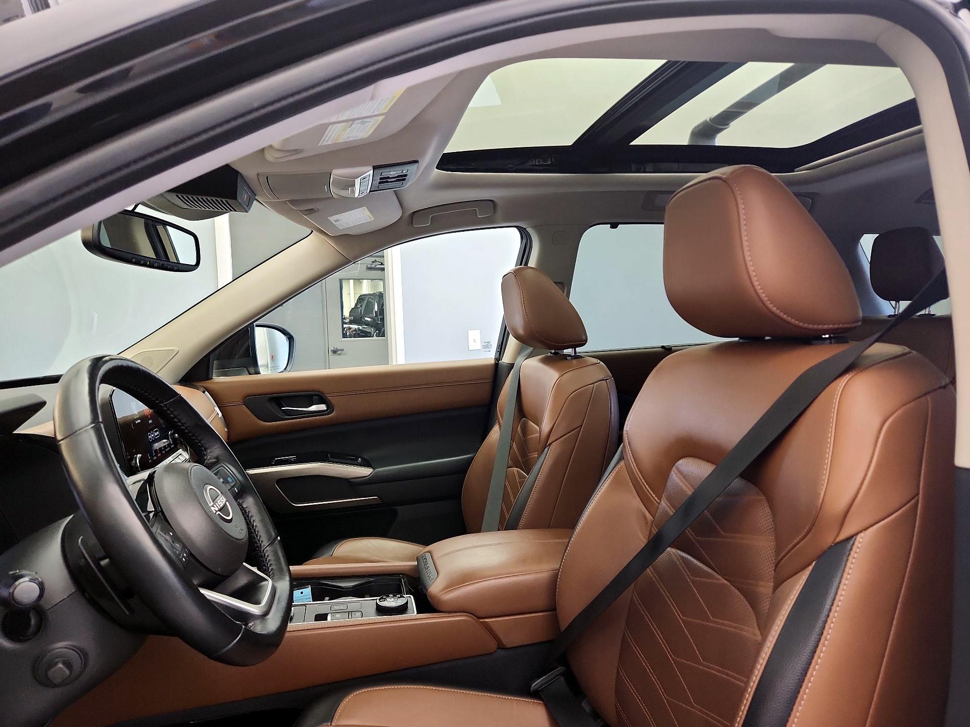 Thumbnail: 2022 Nissan Pathfinder - 19