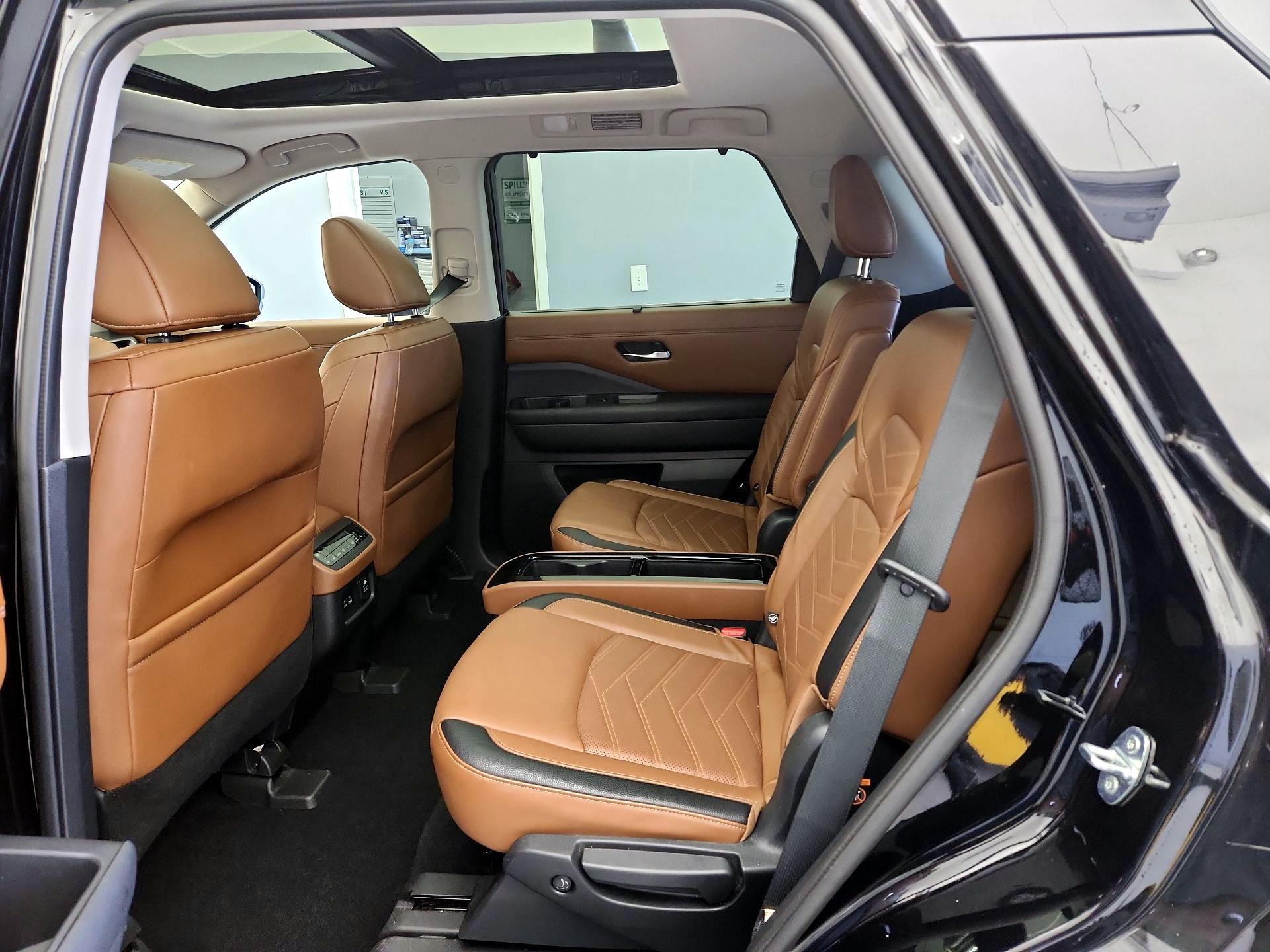 Thumbnail: 2022 Nissan Pathfinder - 20