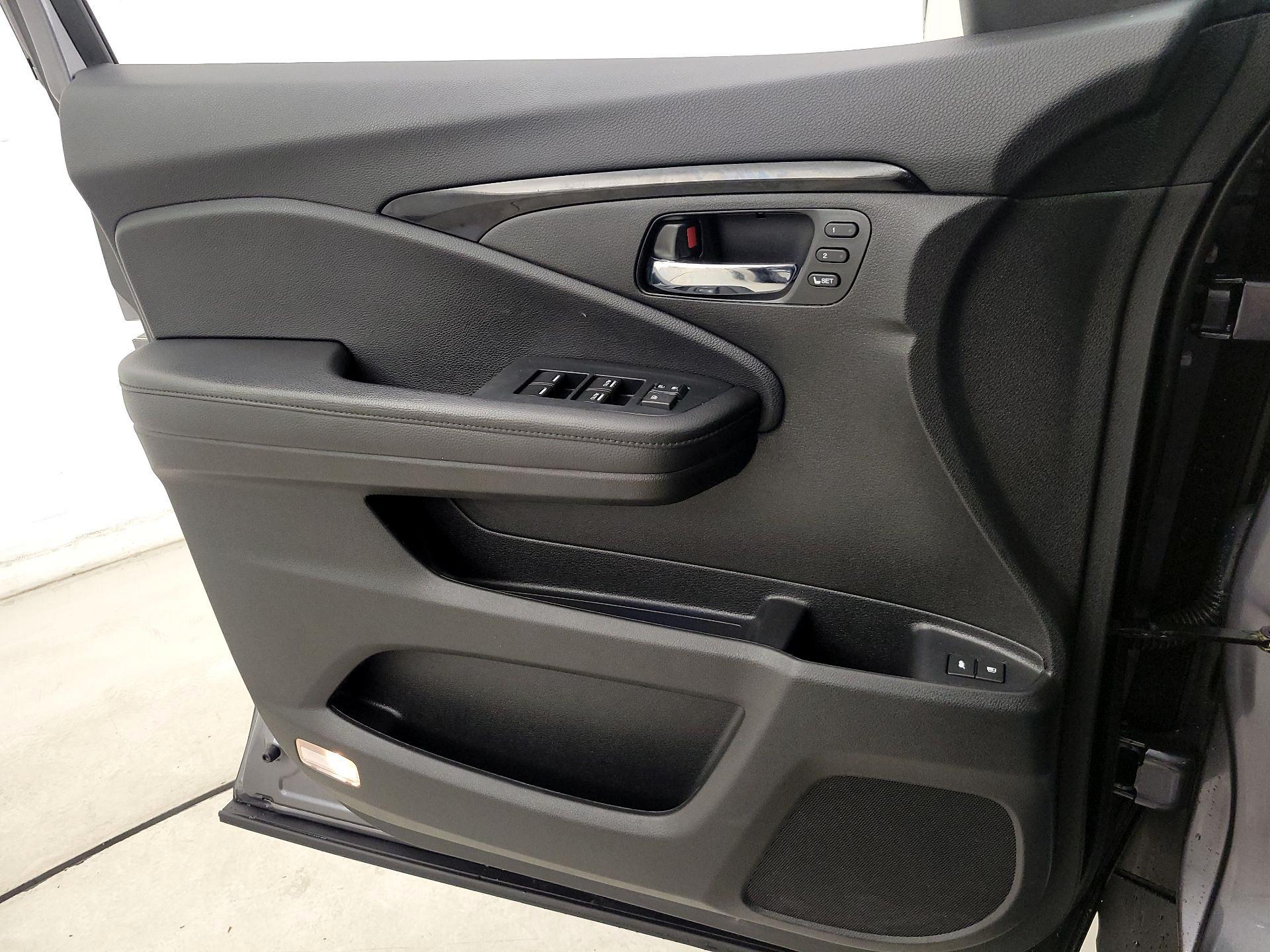 Thumbnail: 2022 Honda Pilot - 12