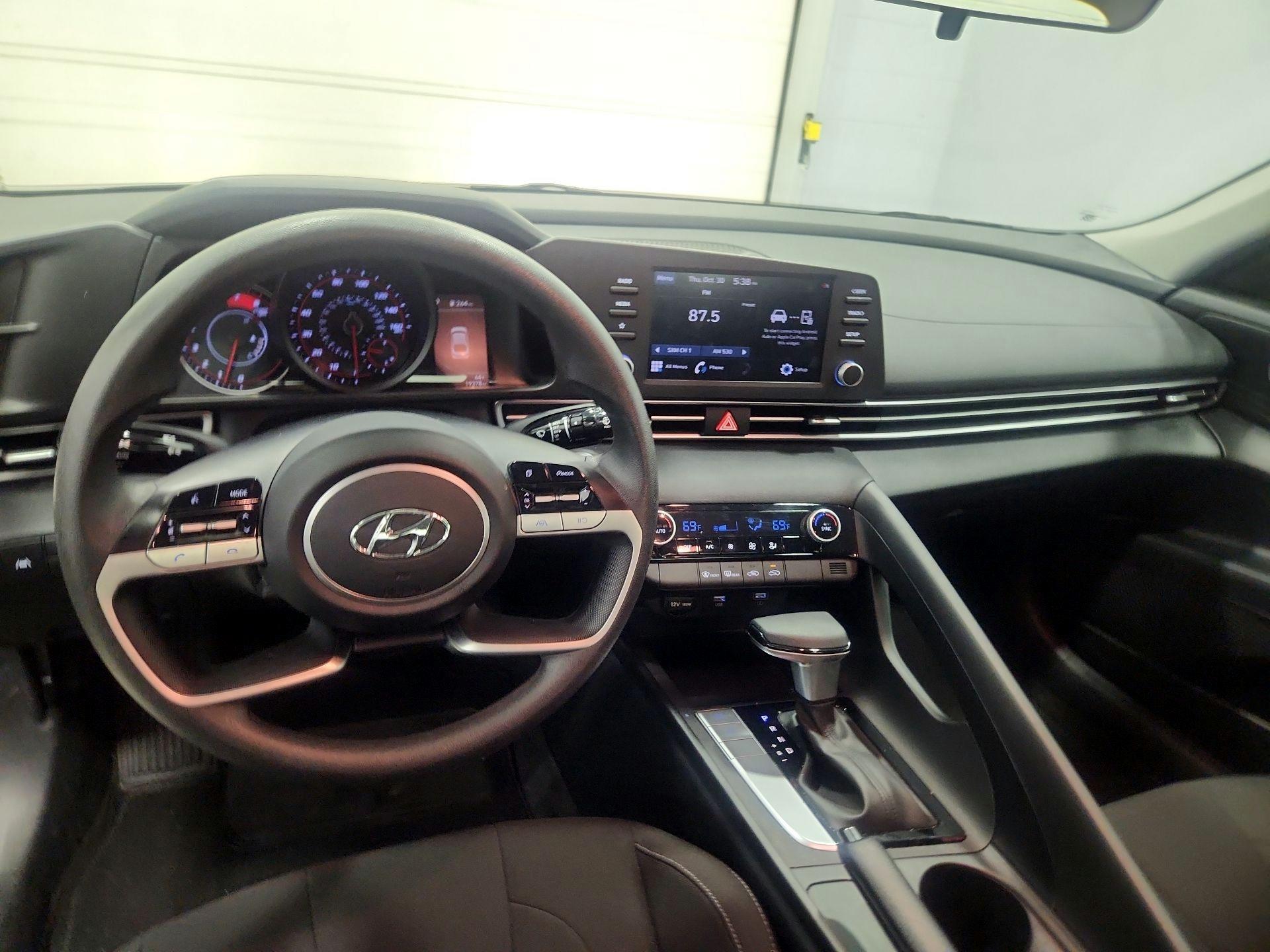 Thumbnail: 2023 Hyundai Elantra - 9