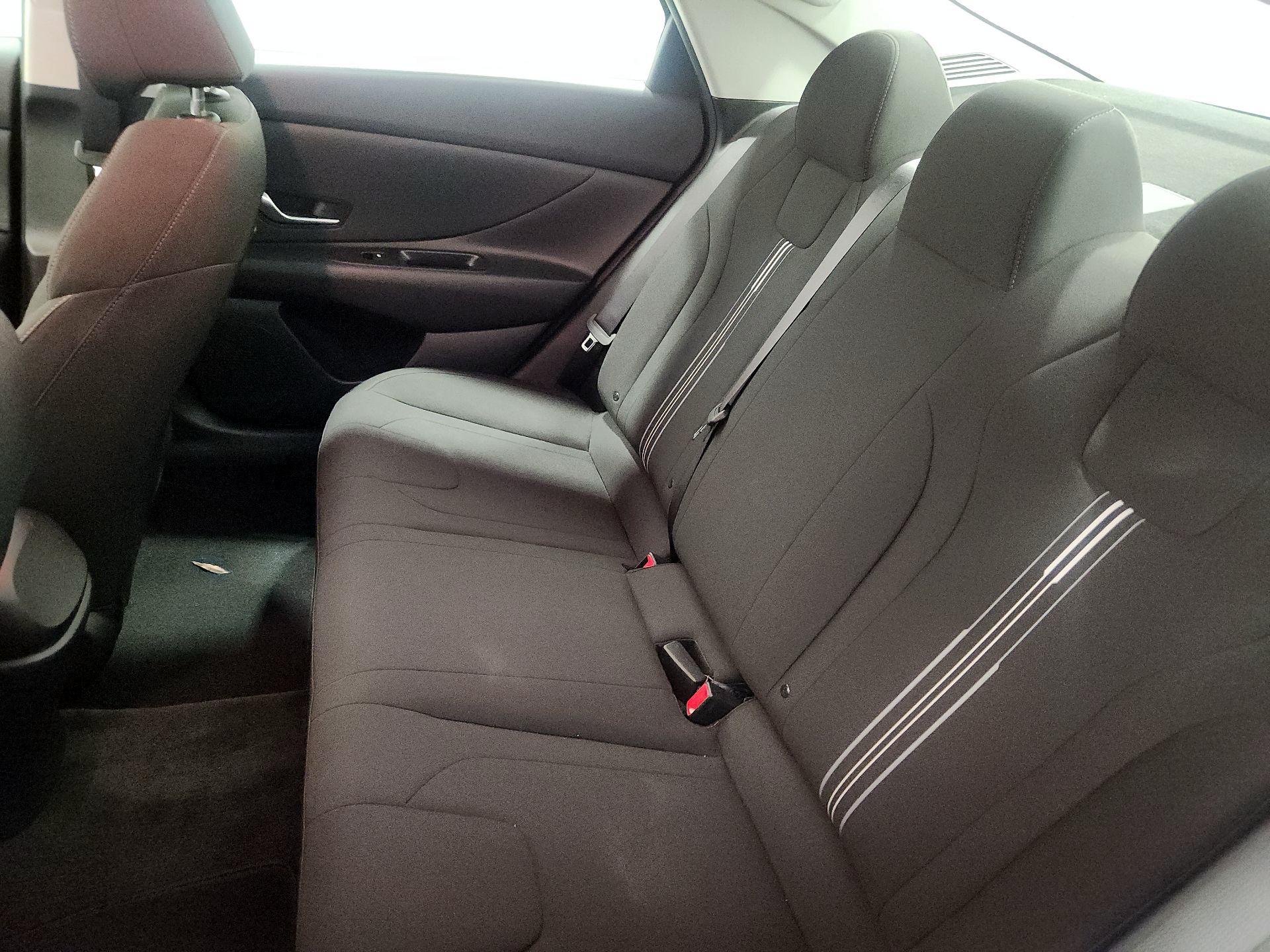 Thumbnail: 2023 Hyundai Elantra - 19