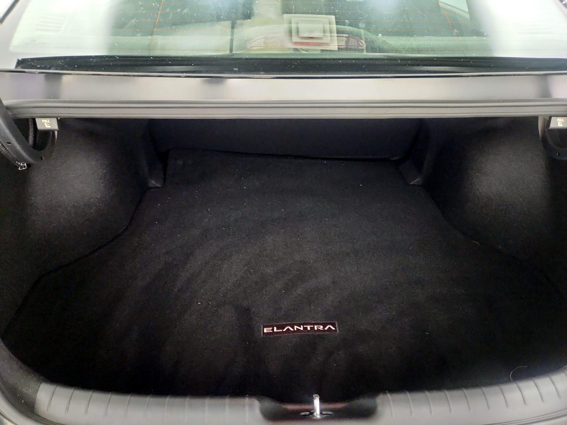 Thumbnail: 2023 Hyundai Elantra - 20