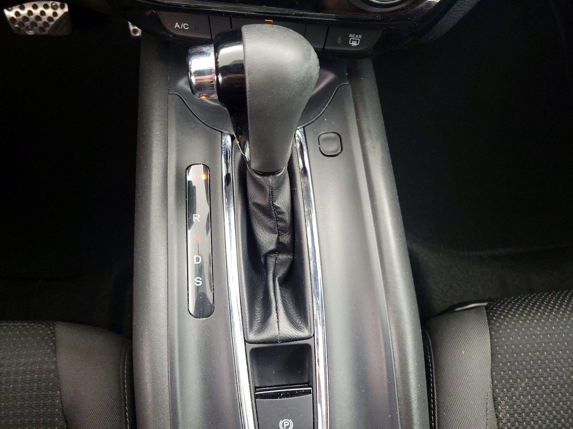 Thumbnail: 2022 Honda HR-V - 17