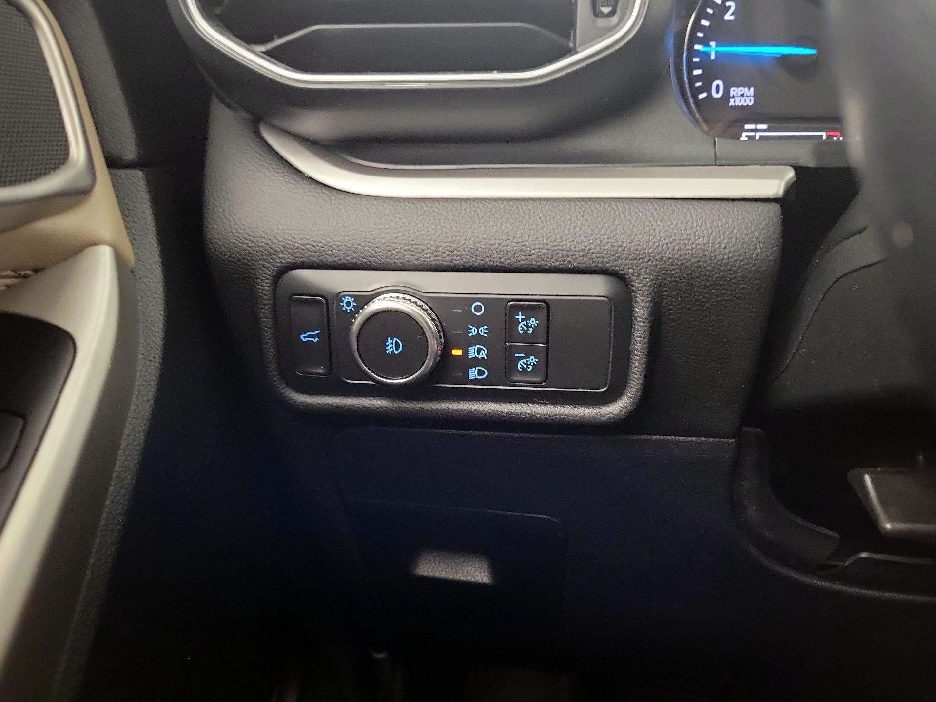 Thumbnail: 2022 Ford Explorer - 11