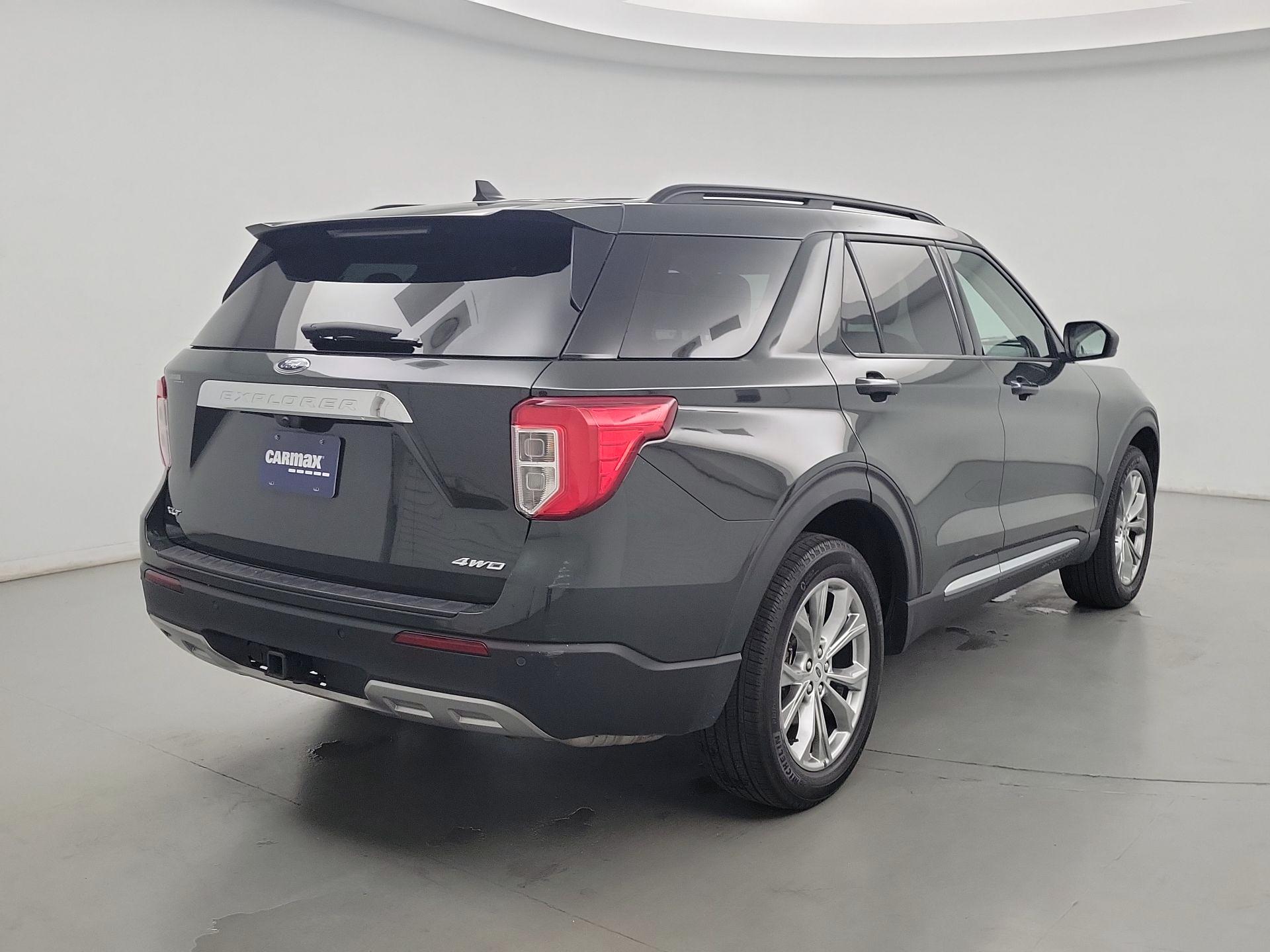 Thumbnail: 2022 Ford Explorer - 5