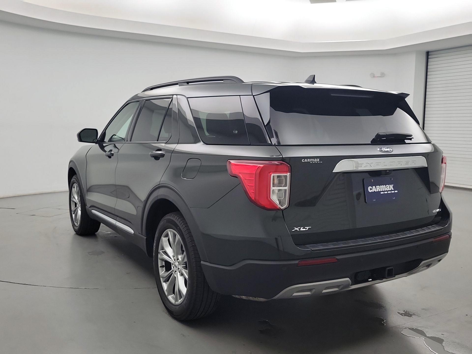 Thumbnail: 2022 Ford Explorer - 7