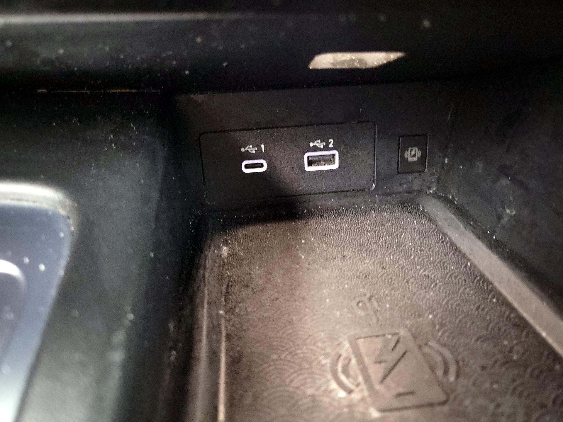 Thumbnail: 2023 INFINITI QX60 - 16