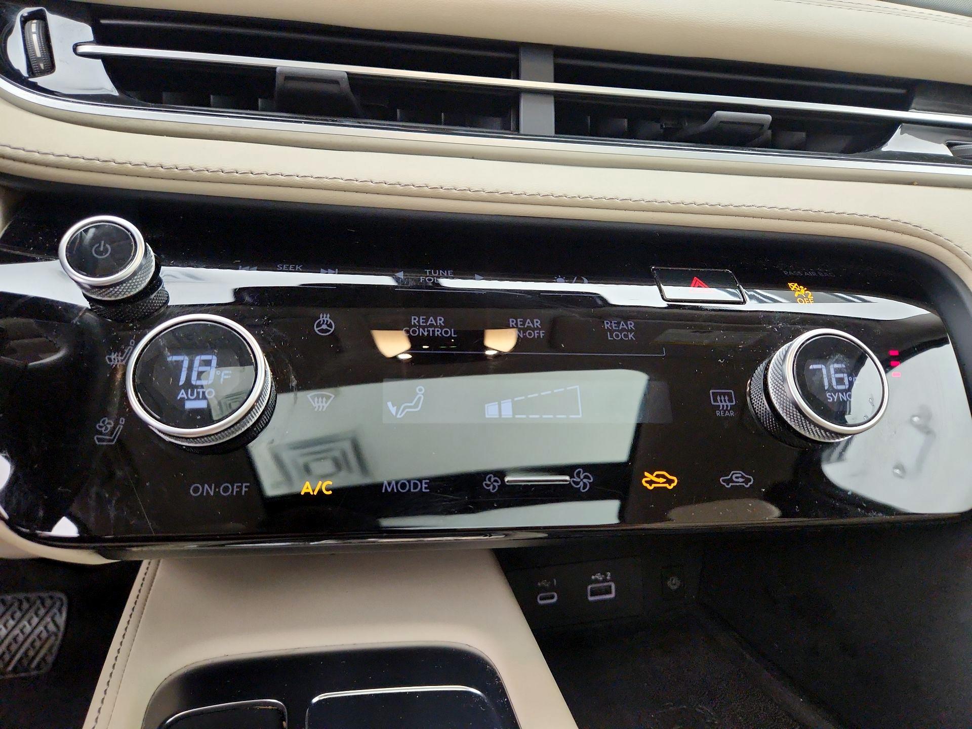 Thumbnail: 2023 INFINITI QX60 - 17