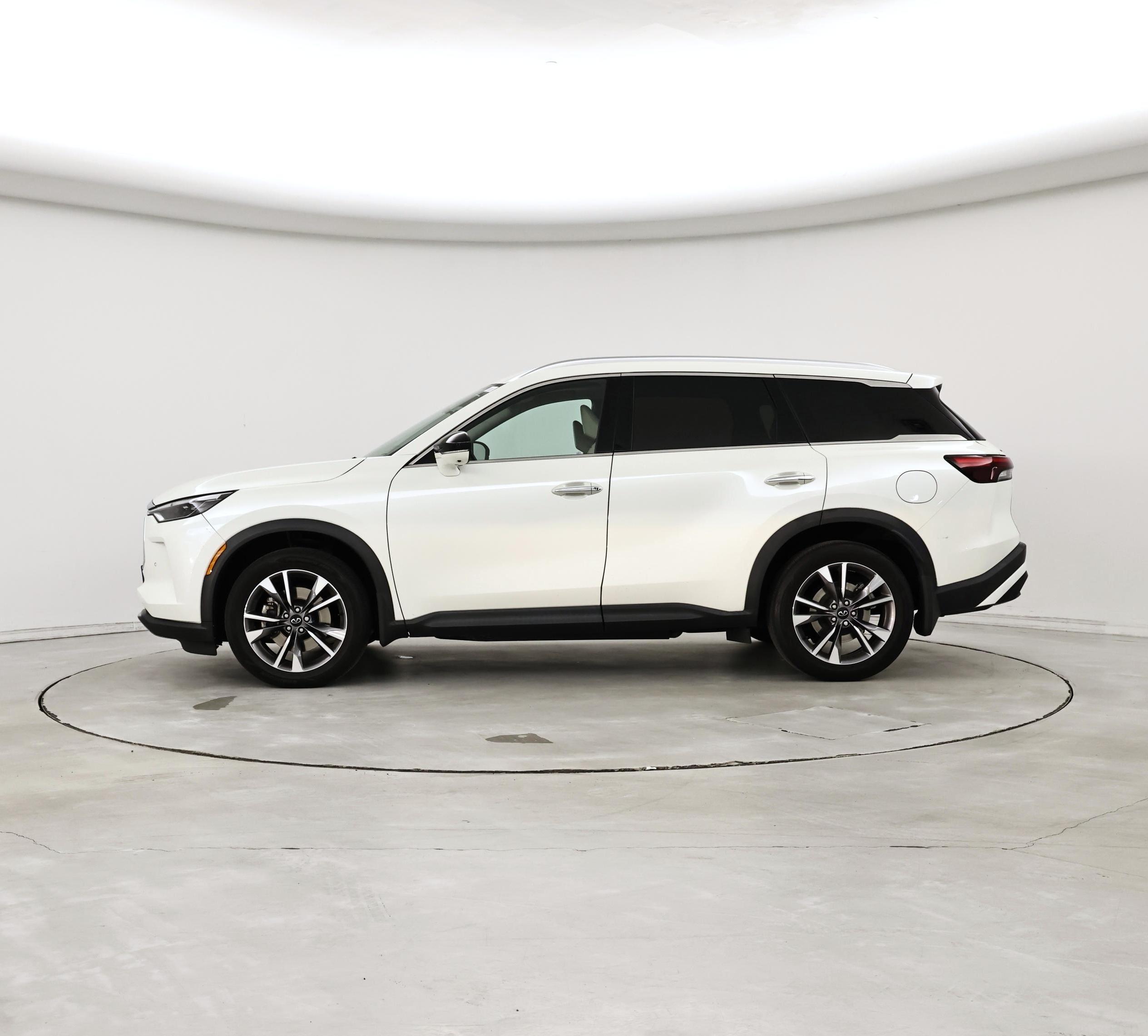 Thumbnail: 2023 INFINITI QX60 - 3