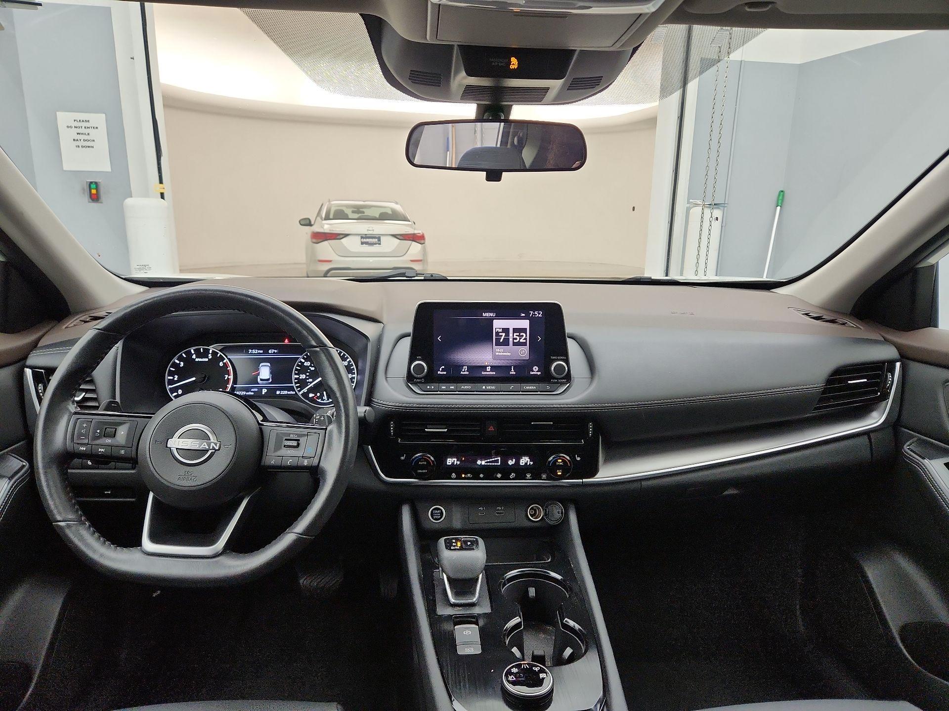 Thumbnail: 2023 Nissan Rogue - 9