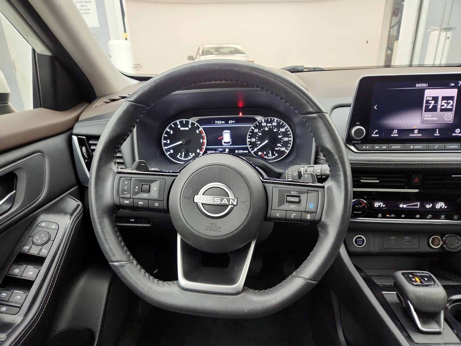 Thumbnail: 2023 Nissan Rogue - 10