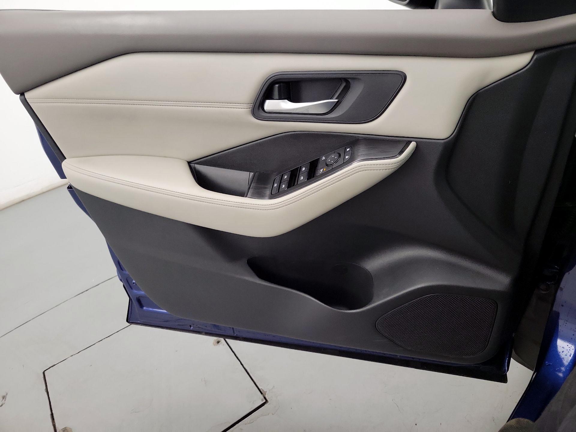 Thumbnail: 2023 Nissan Rogue - 12