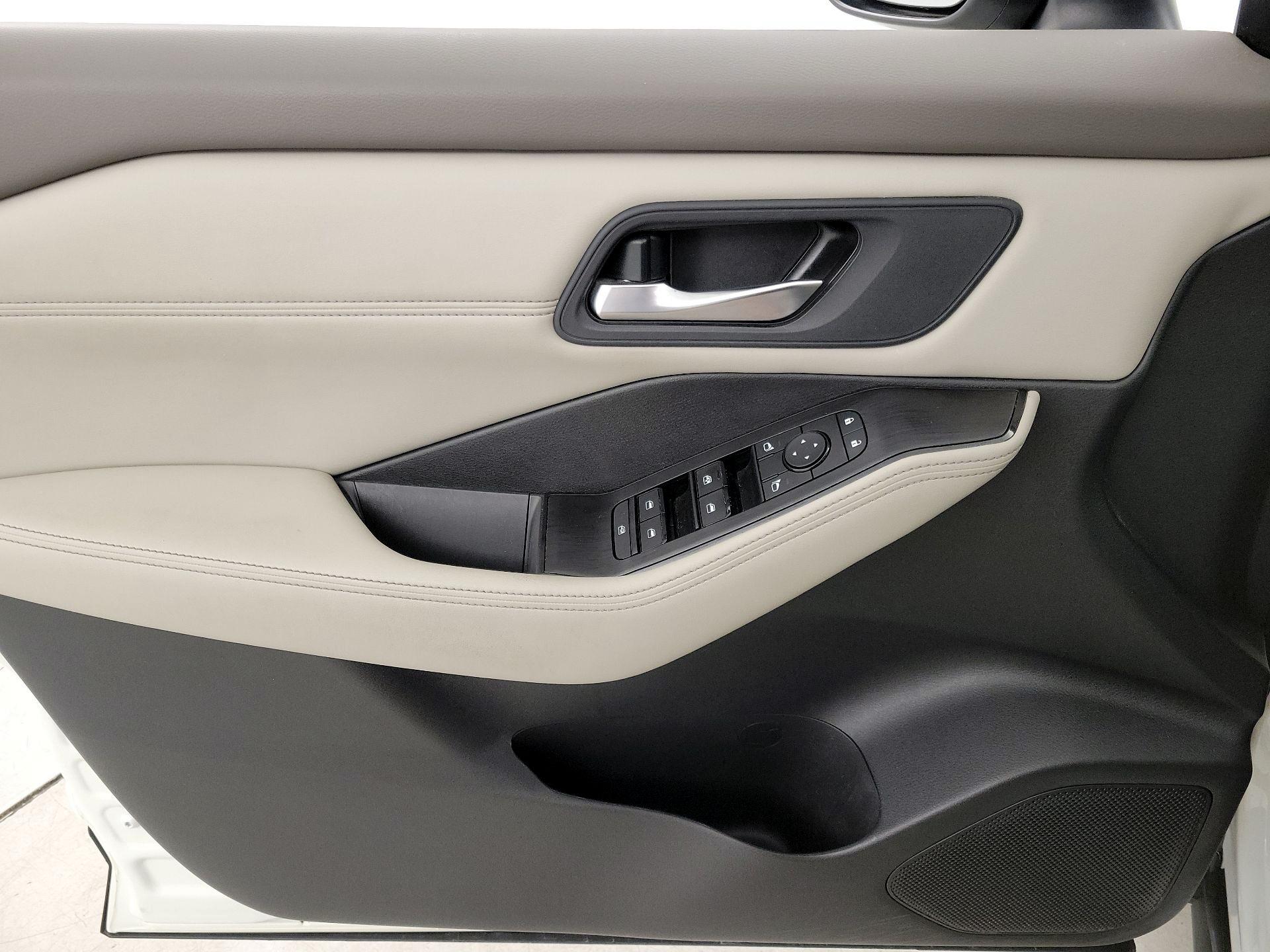 Thumbnail: 2023 Nissan Rogue - 12