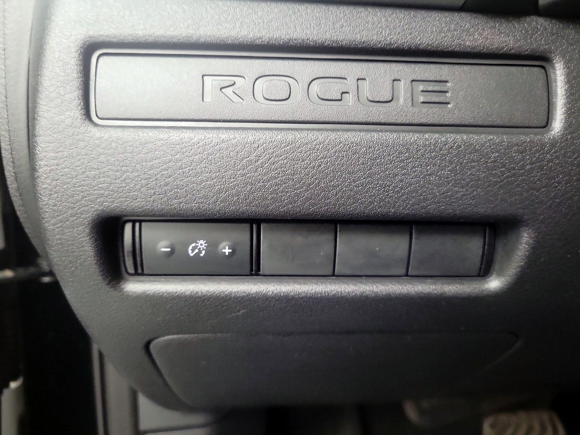 Thumbnail: 2022 Nissan Rogue - 13