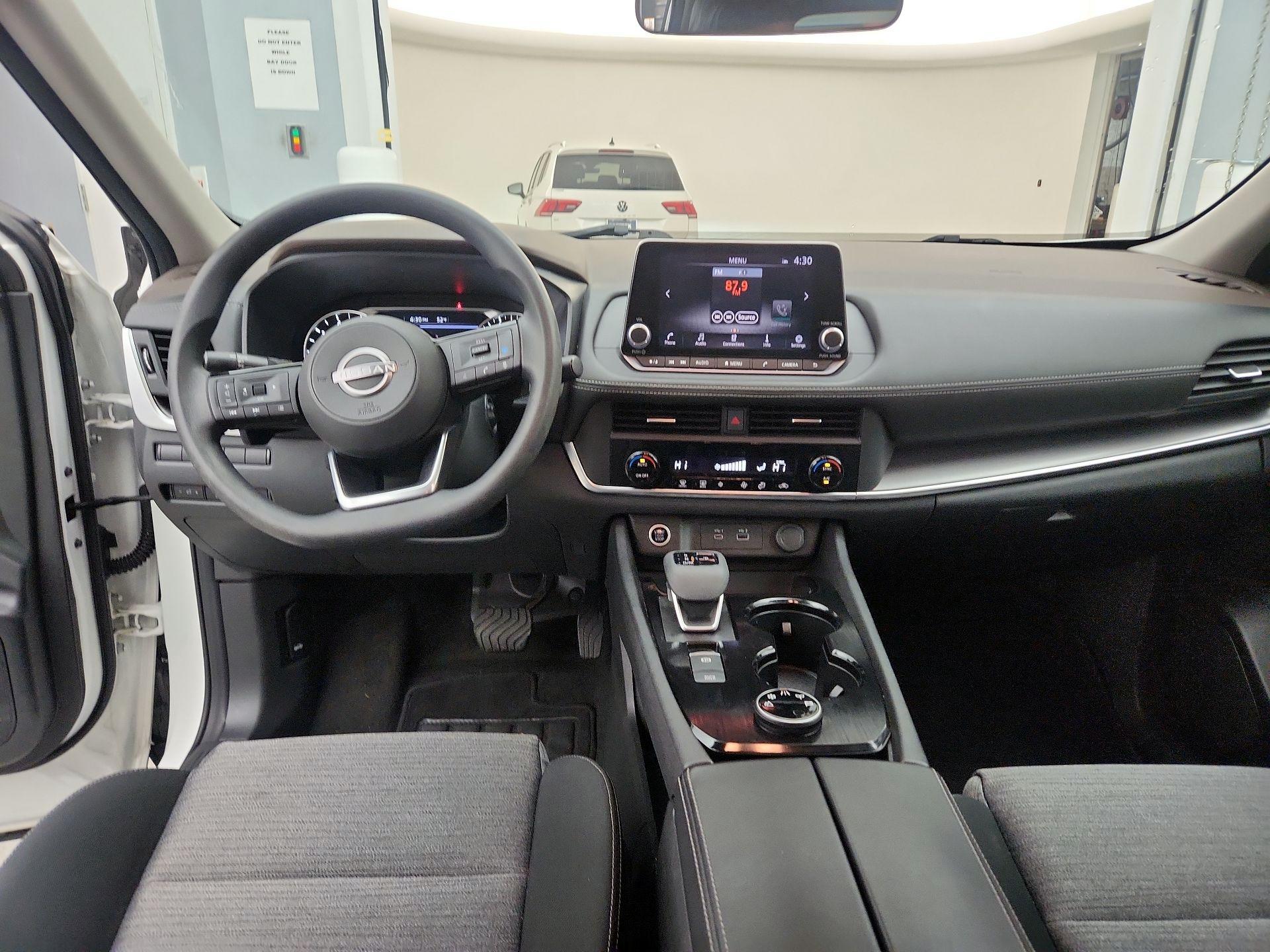 Thumbnail: 2023 Nissan Rogue - 9