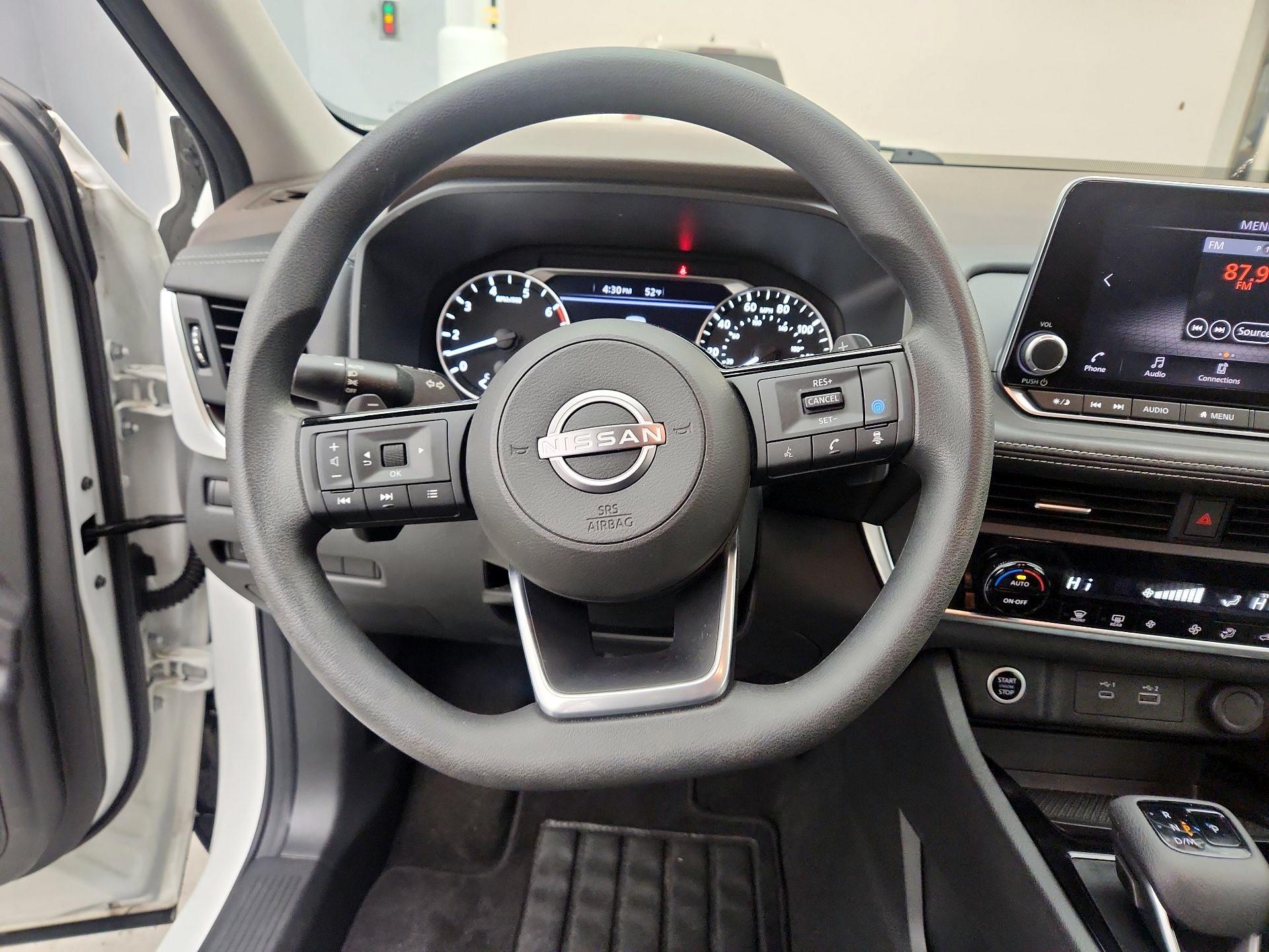 Thumbnail: 2023 Nissan Rogue - 10