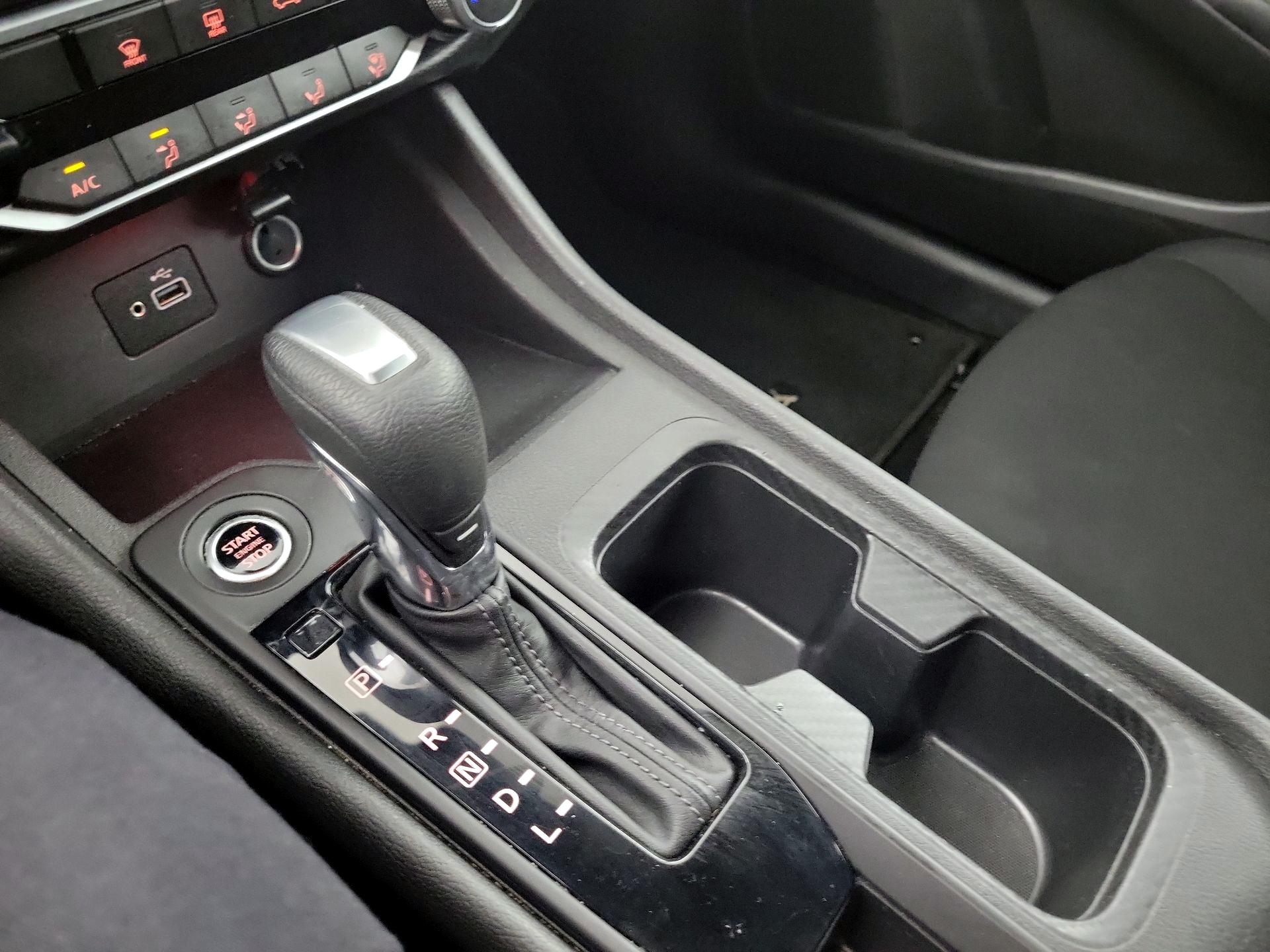 Thumbnail: 2023 Nissan Sentra - 15