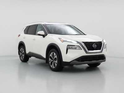 White 2022 Nissan Rogue SV