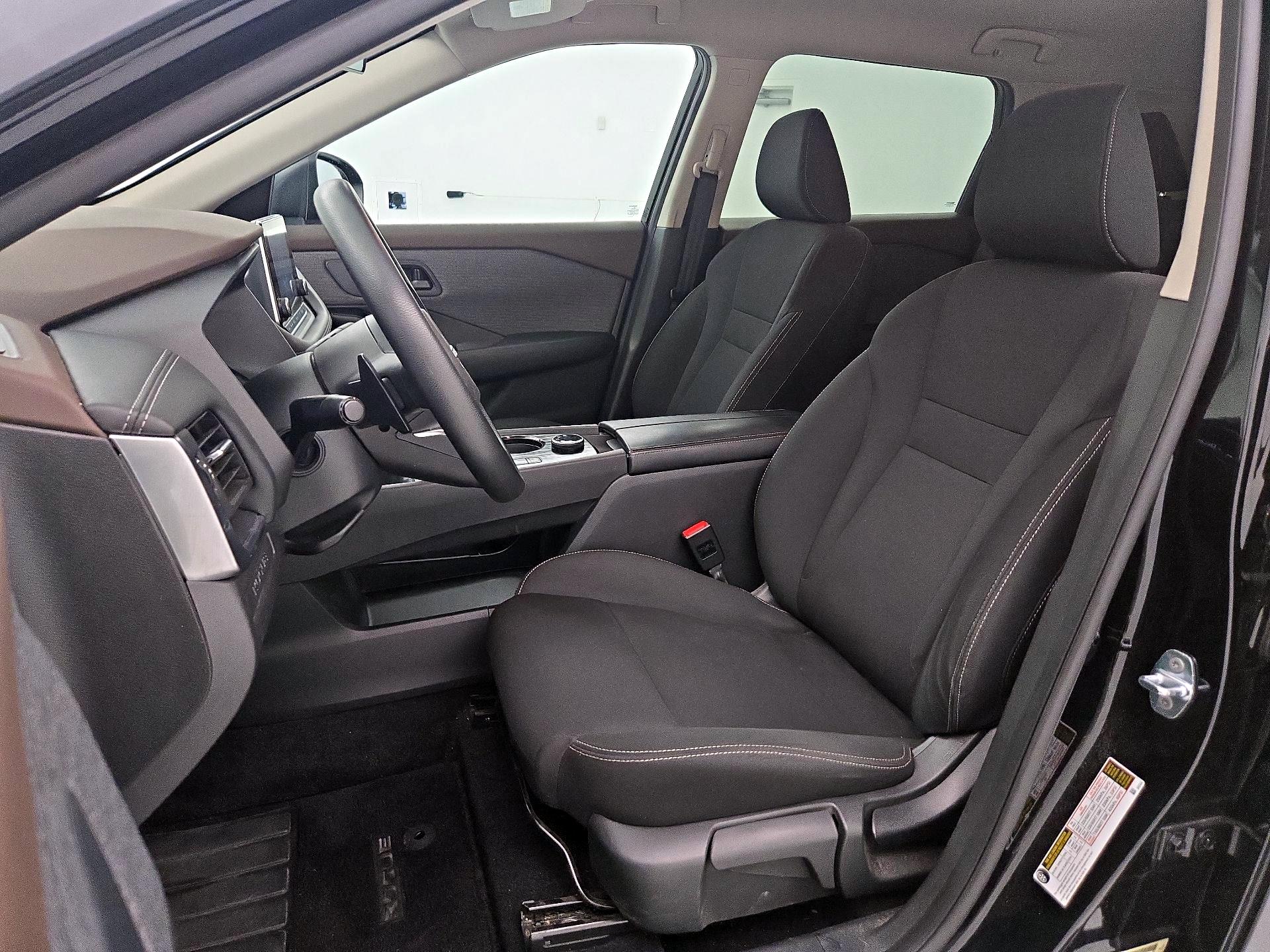 Thumbnail: 2023 Nissan Rogue - 11