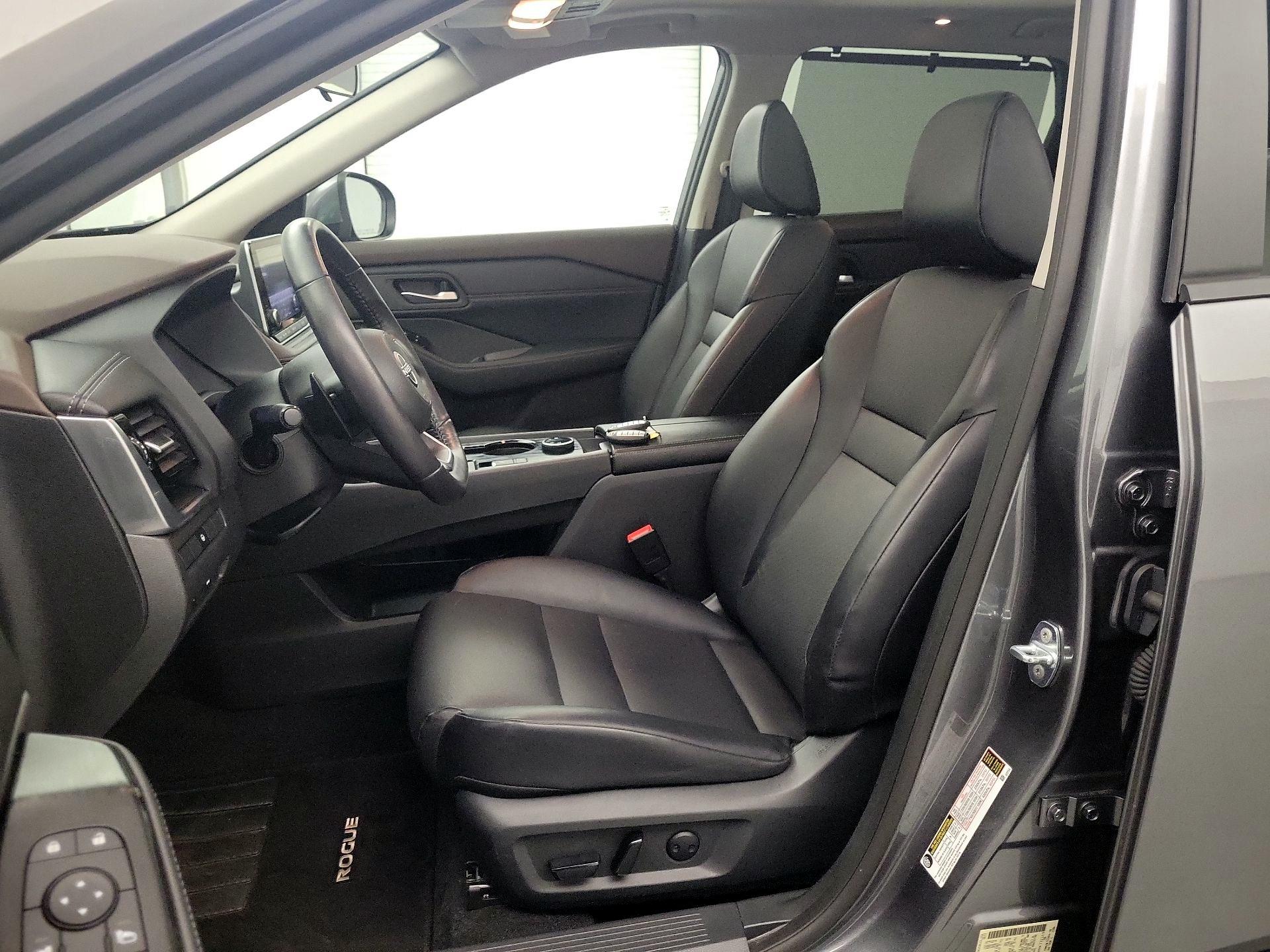 Thumbnail: 2022 Nissan Rogue - 11