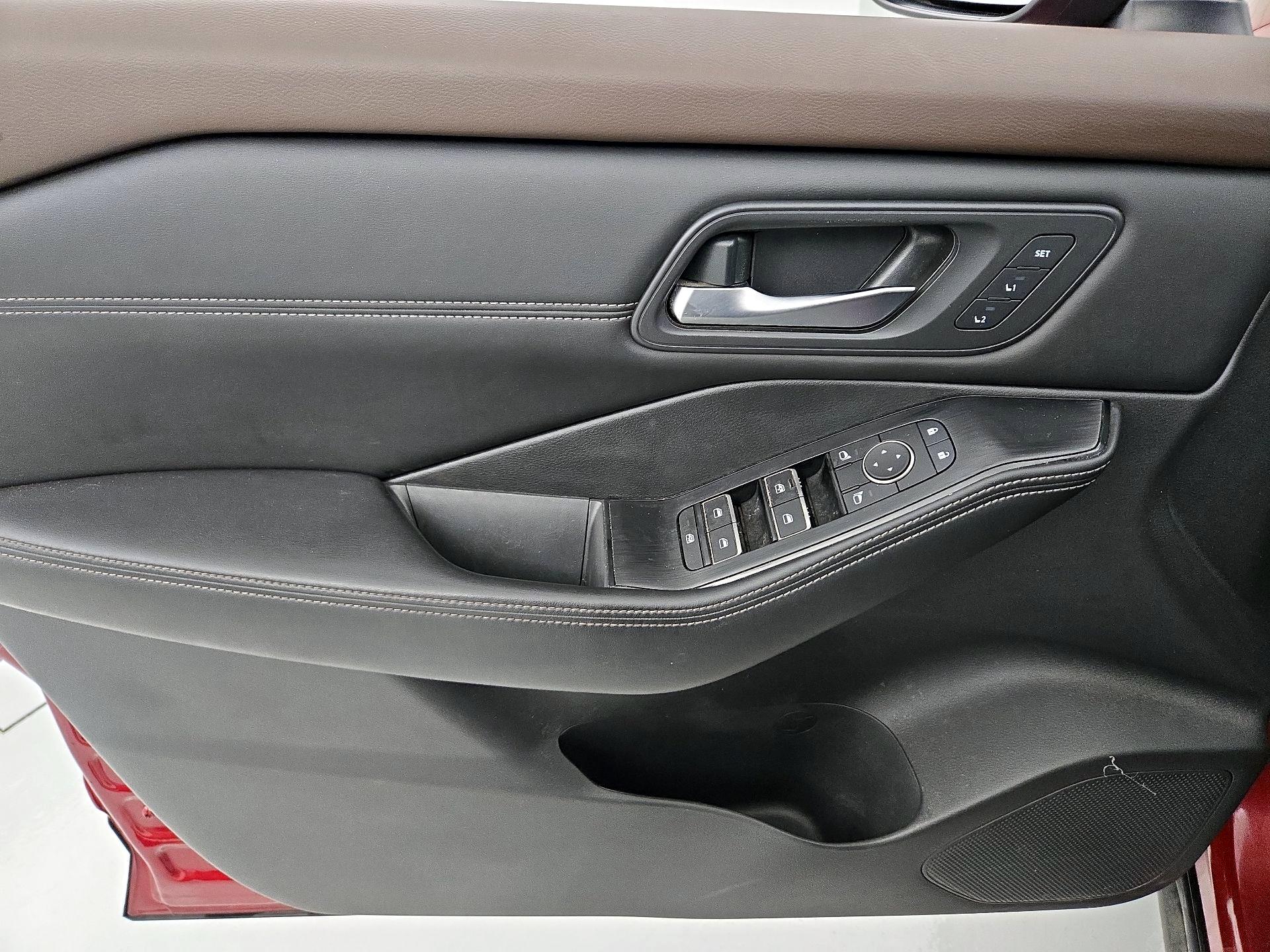 Thumbnail: 2023 Nissan Rogue - 12