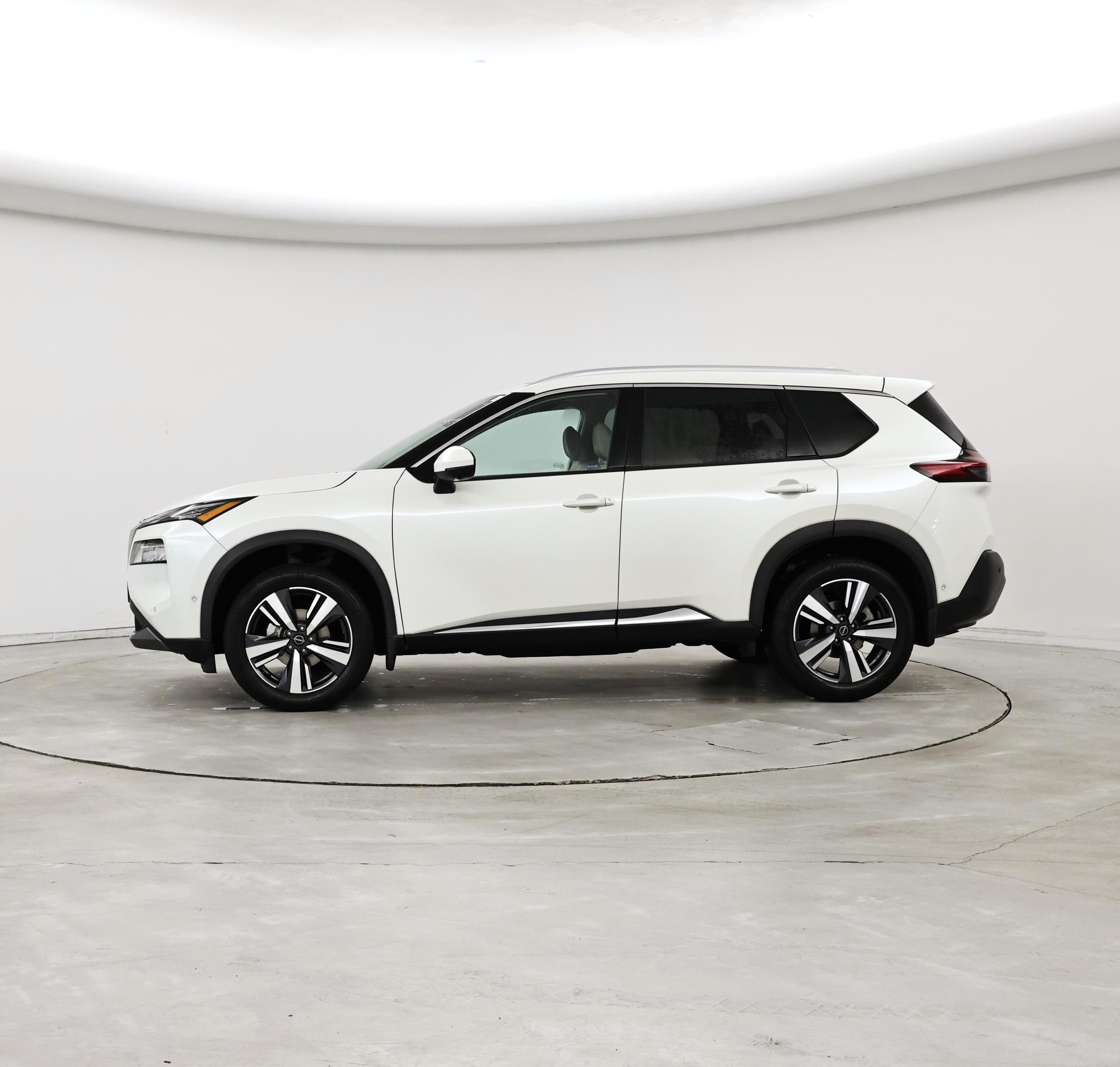 Thumbnail: 2022 Nissan Rogue - 3