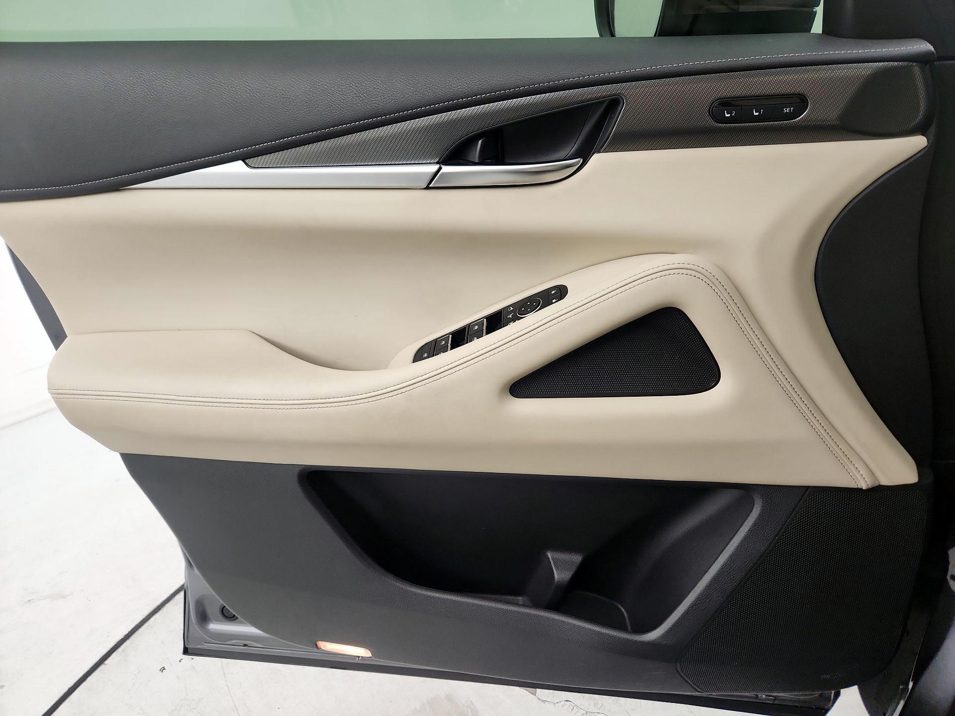 Thumbnail: 2022 INFINITI QX60 - 10