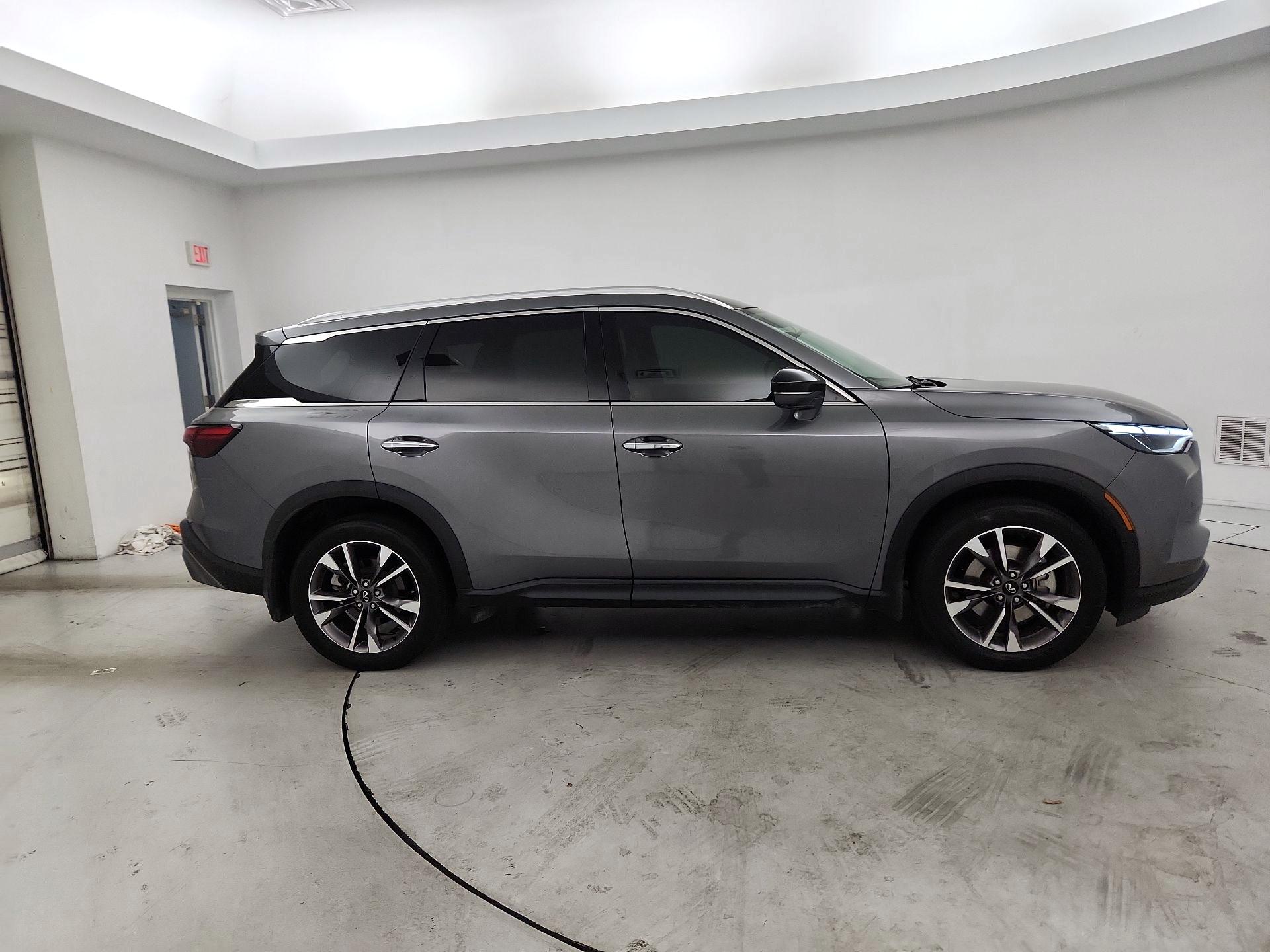 Thumbnail: 2022 INFINITI QX60 - 4