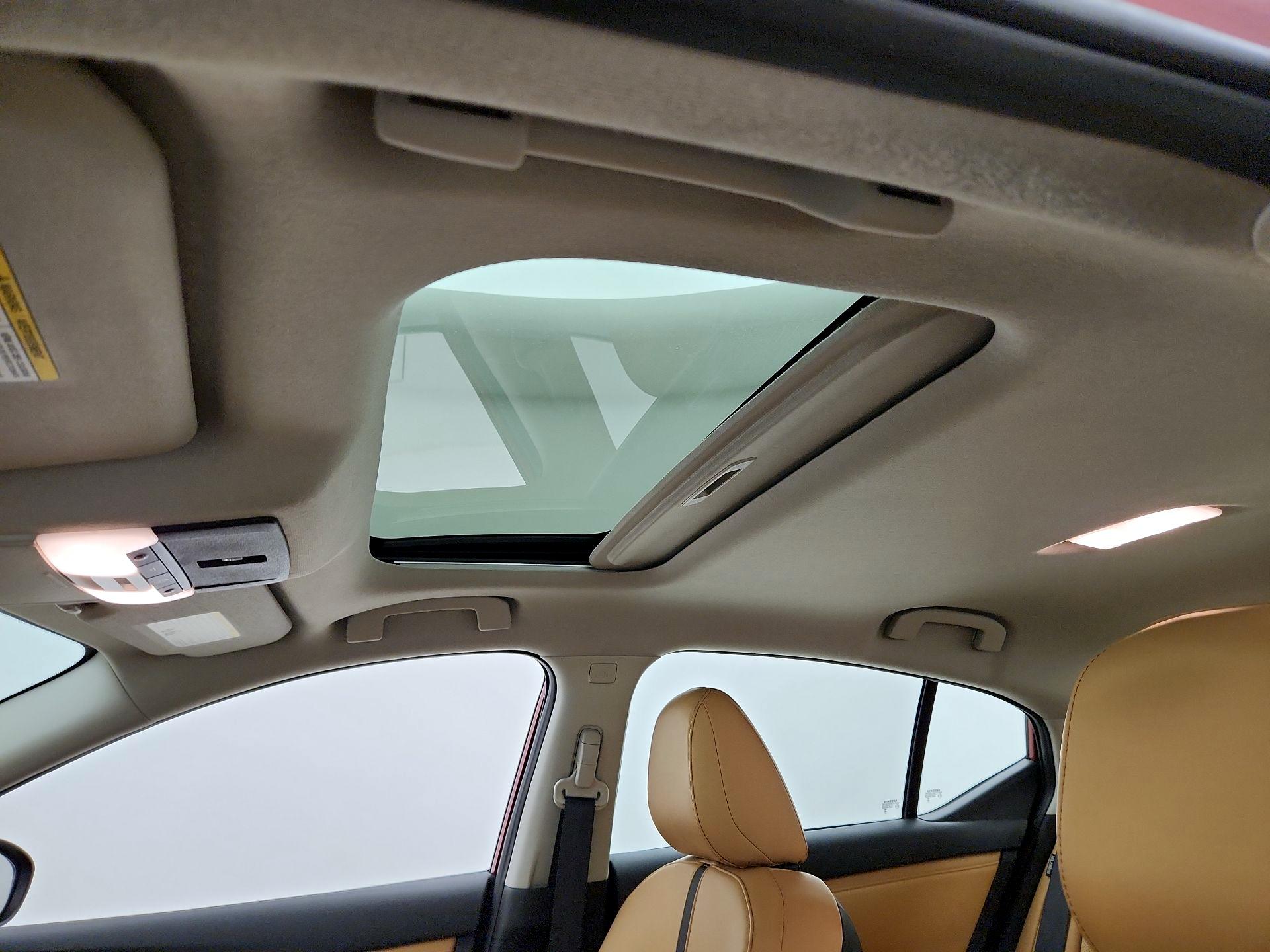 Thumbnail: 2023 Nissan Sentra - 19