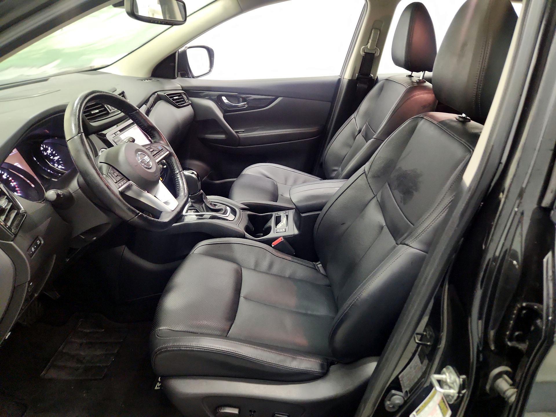 Thumbnail: 2022 Nissan Rogue Sport - 11