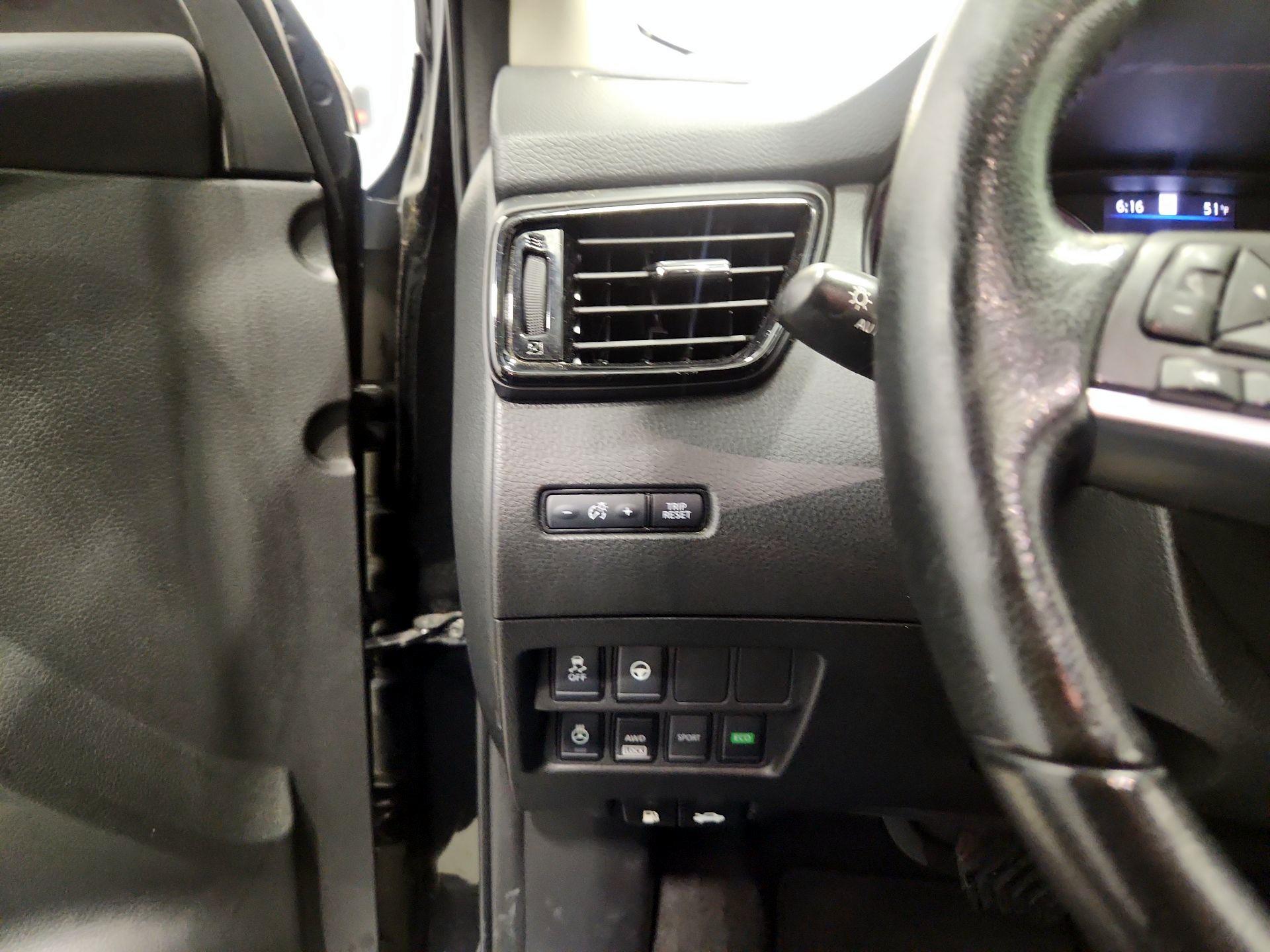 Thumbnail: 2022 Nissan Rogue Sport - 13