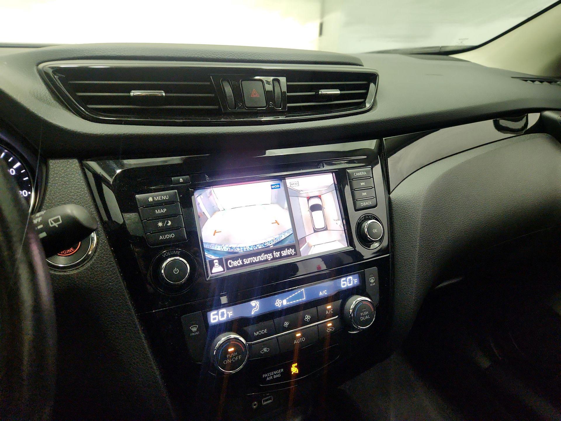 Thumbnail: 2022 Nissan Rogue Sport - 15