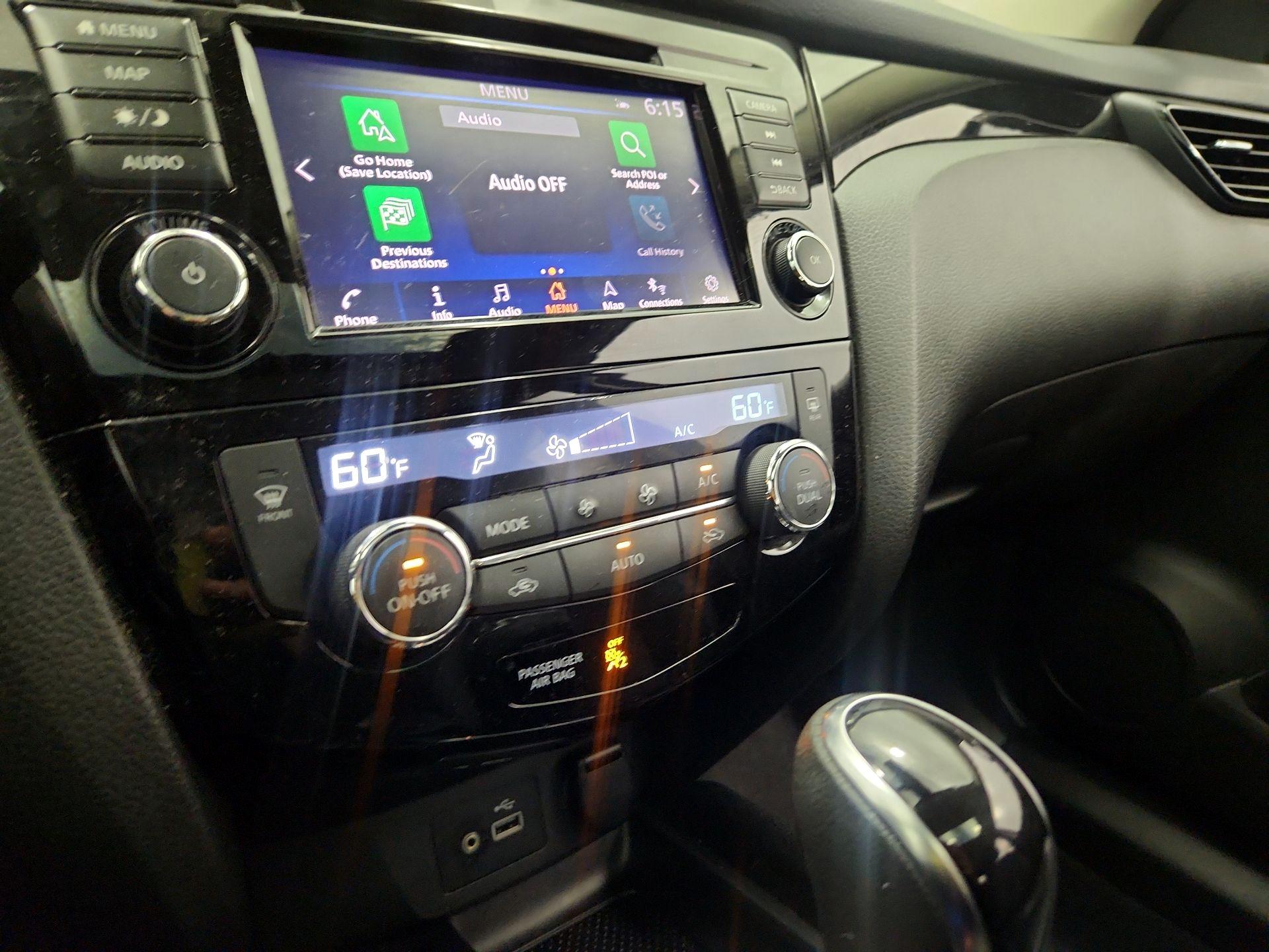 Thumbnail: 2022 Nissan Rogue Sport - 17