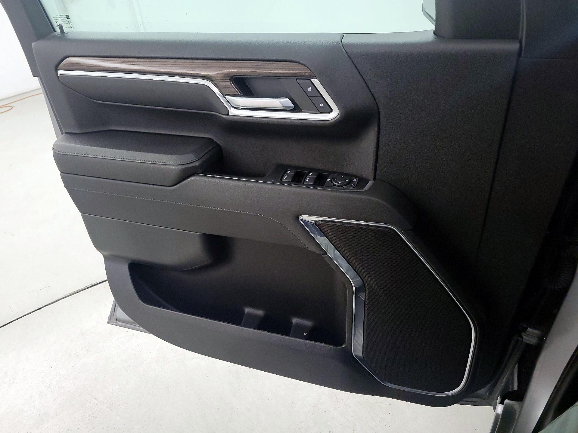 Thumbnail: 2023 Chevrolet Silverado 1500 - 12