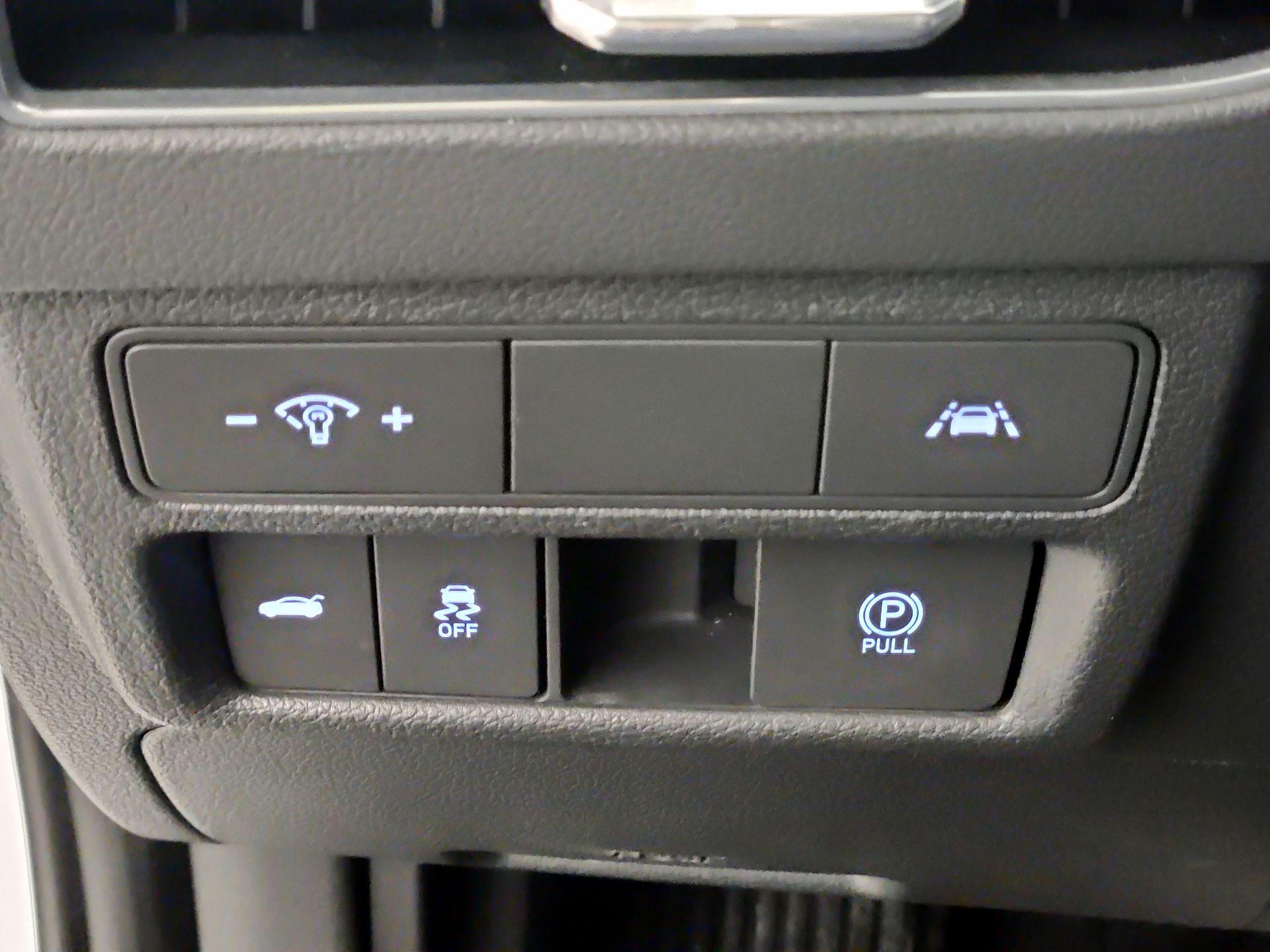 Thumbnail: 2023 Hyundai Sonata - 13